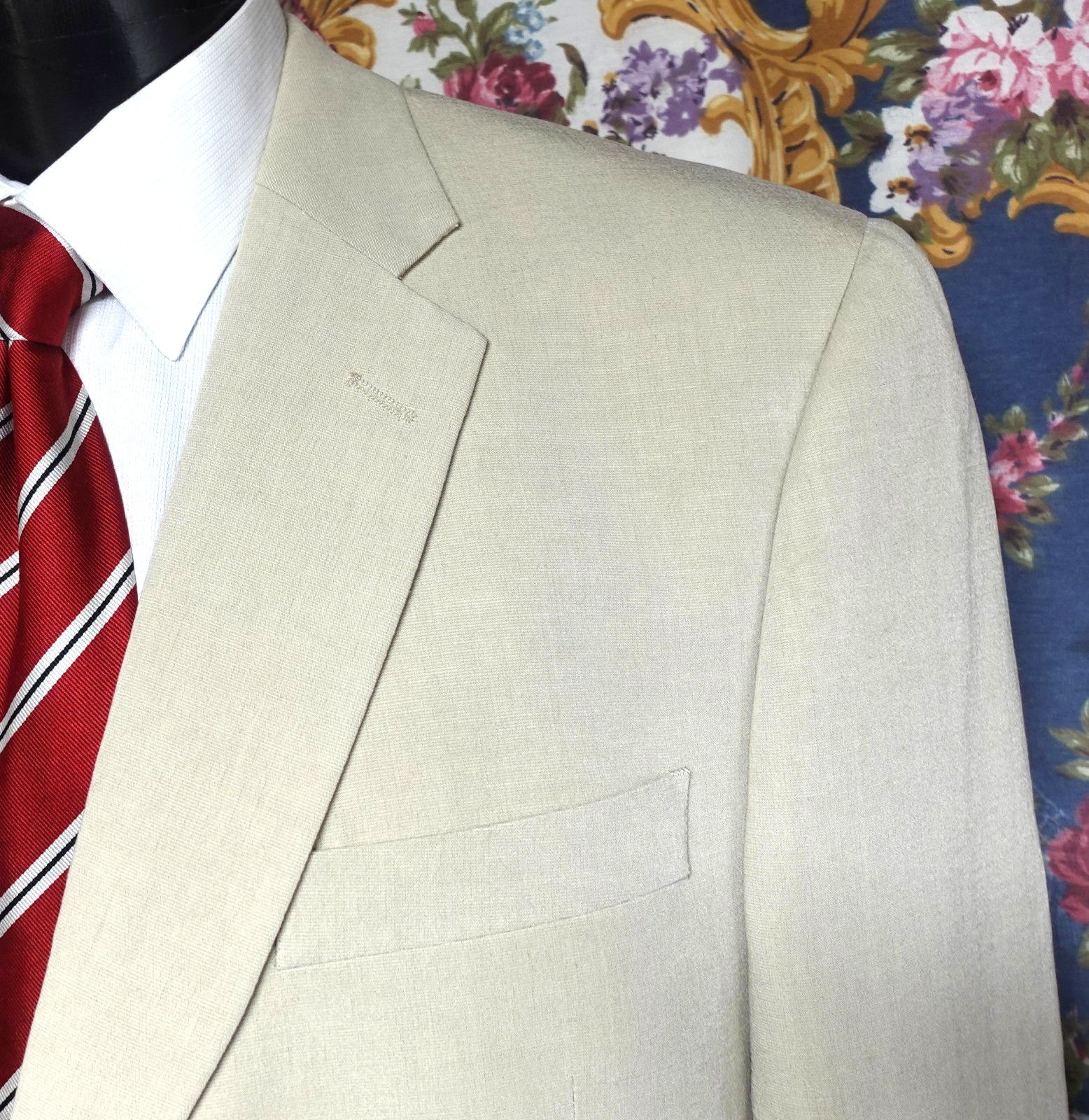 Axcess Classic-Fit Beige Suit 46R