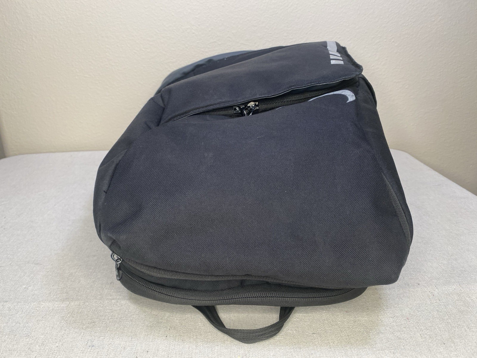 Nike Elite Backpack Black Anthracite and Metallic Silver CA #05553 – Used