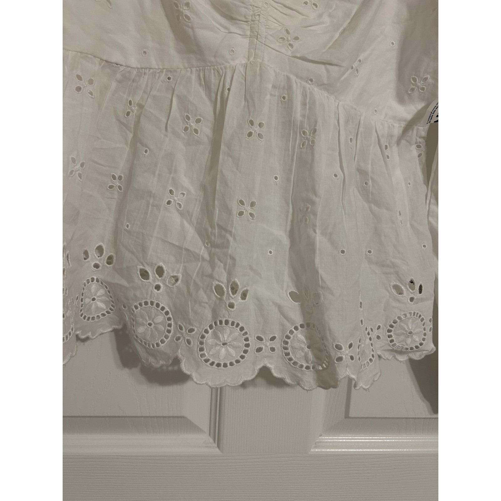 Old Navy Womens White Eyelet Cotton Puff Sleeve Peplum Blouse Top Size M NWT