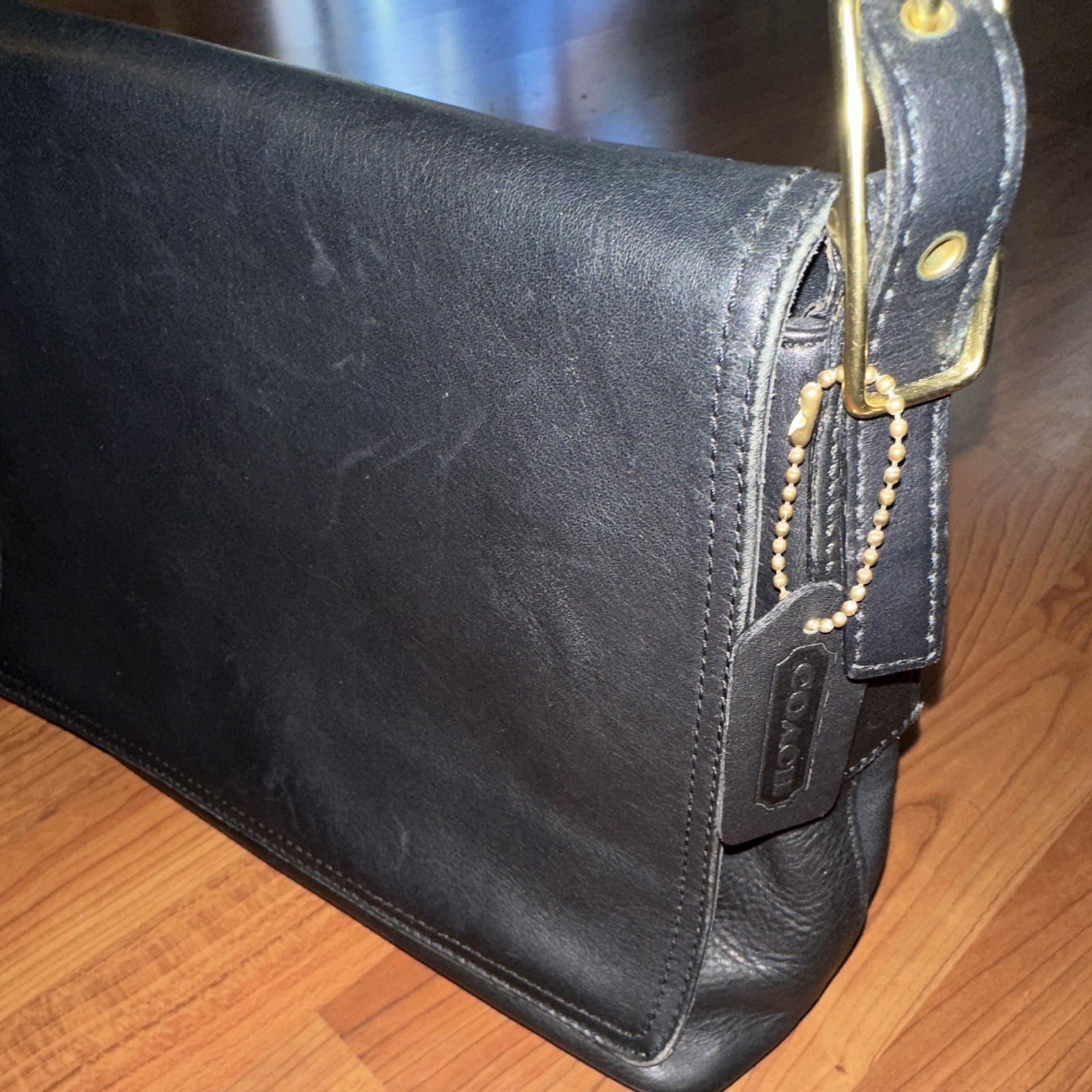 Coach Black Medium Shoulder Bag, Magnetic Flap & Zip, Gold Hardware, Lined