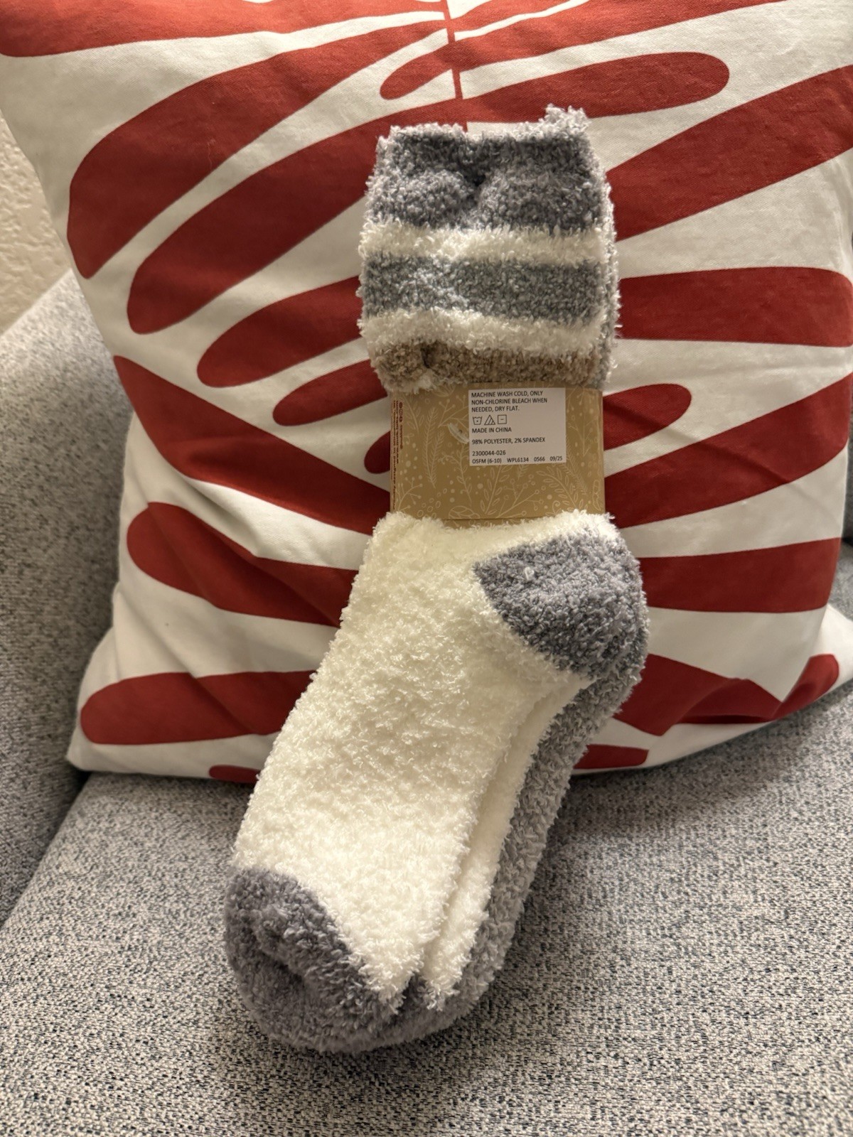 Muk Luks Super Cozy Boot Socks Super Soft Yarn White & Gray 3 Pair Size 6-10