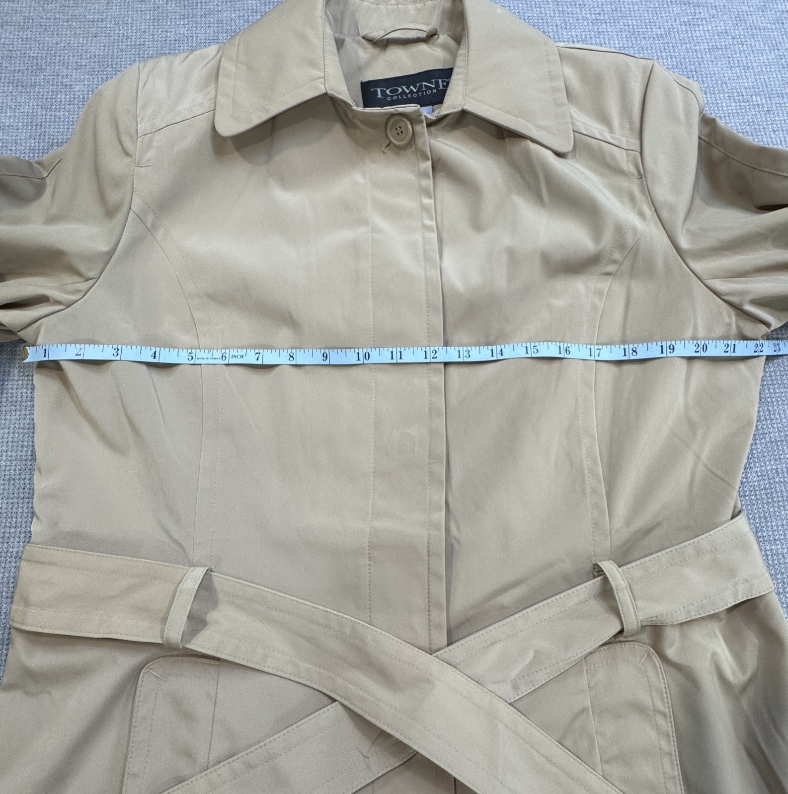 Towne Collection Womens Size L Khaki Trench Coat Belted Padded Shoulder NWT