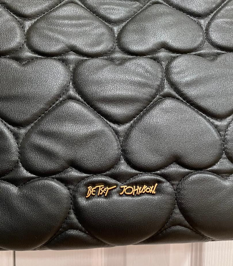 BETSEY JOHNSON XO Mia Black Heart Quilted Gold Studded Tote Handbag Purse – New!