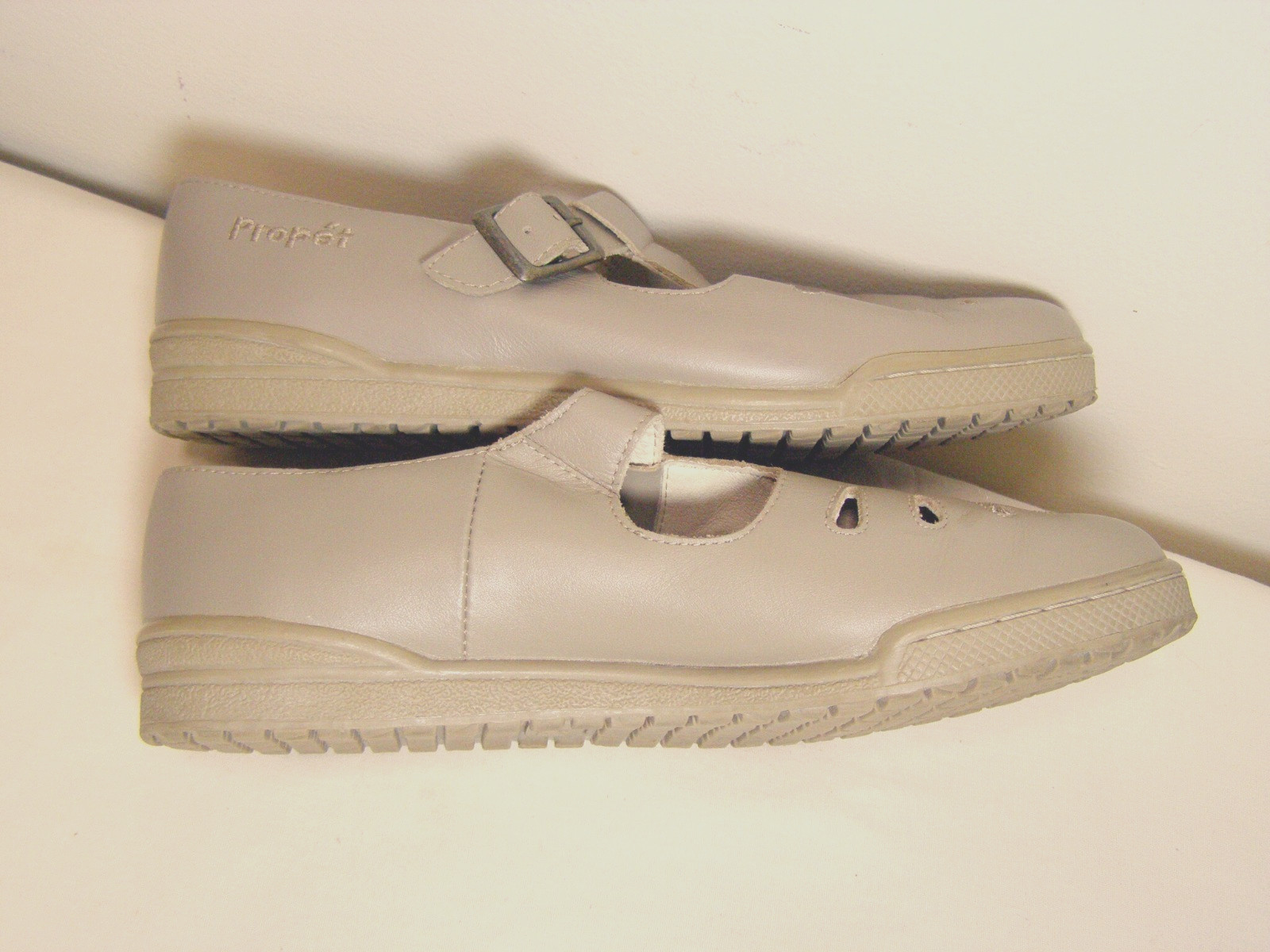 PROPET MARY JANE SANDAL WALKER 8 Leather Closed Toe/Heel Ortho Arch Comfort Shoe