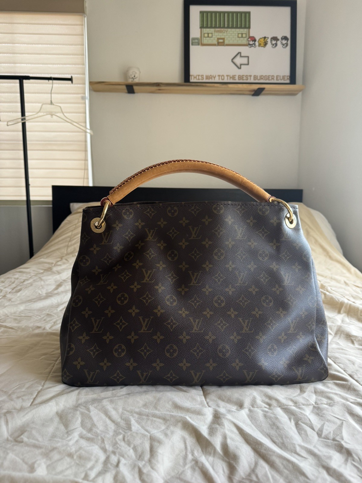 Louis Vuitton Artsy MM Hobo Bag
