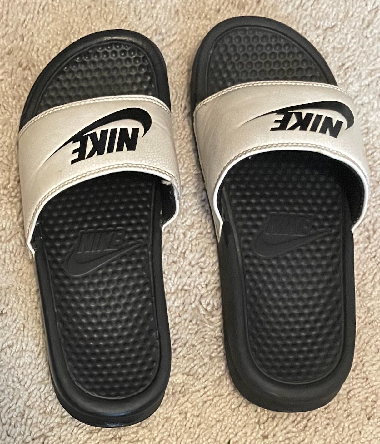 Nike Victori One “Black White” Size 8 Comfort Everyday Slides