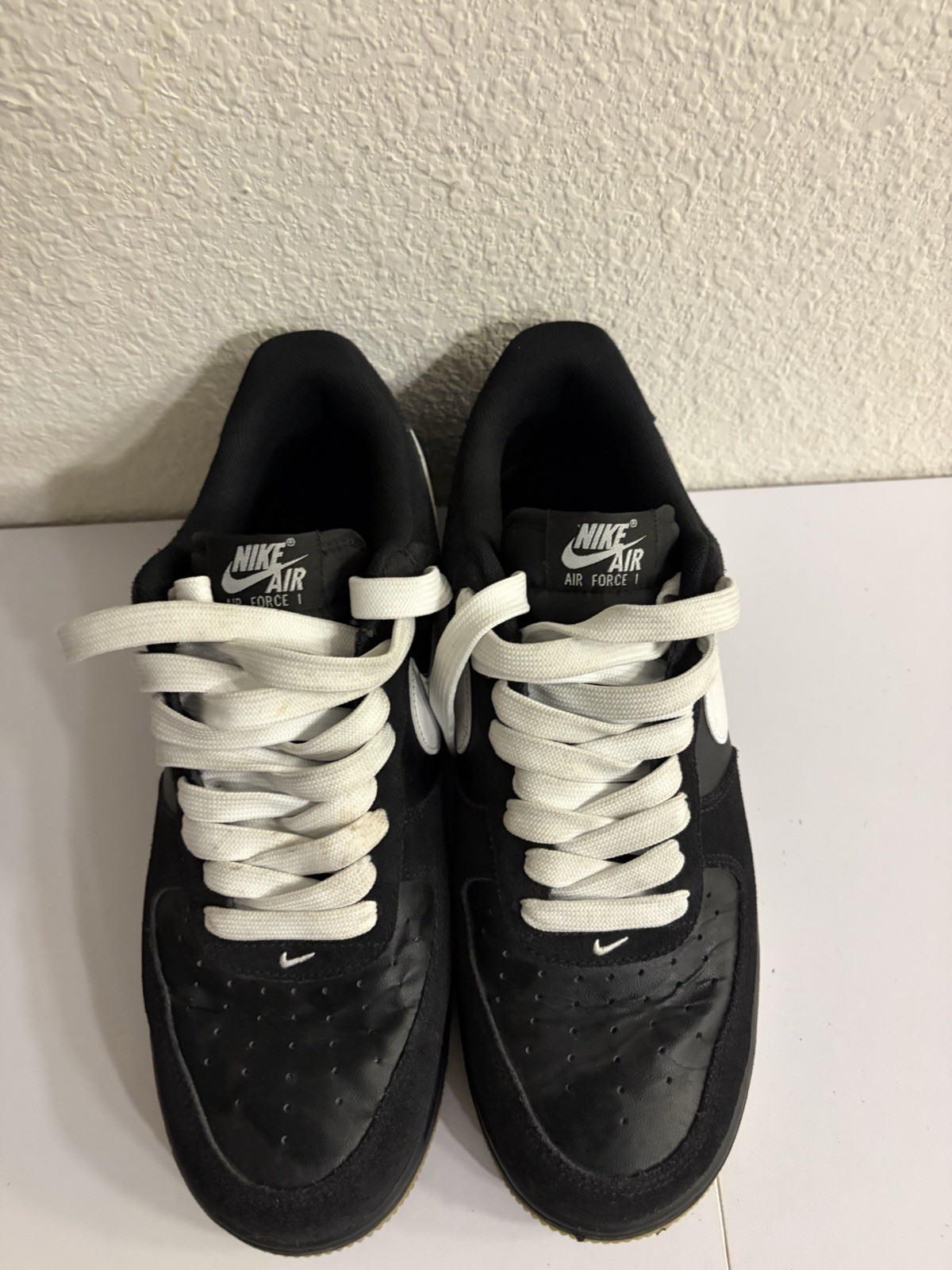 Nike Air Force 1 Low Top Men’s Black/White Lace-Up Athletic Sneakers