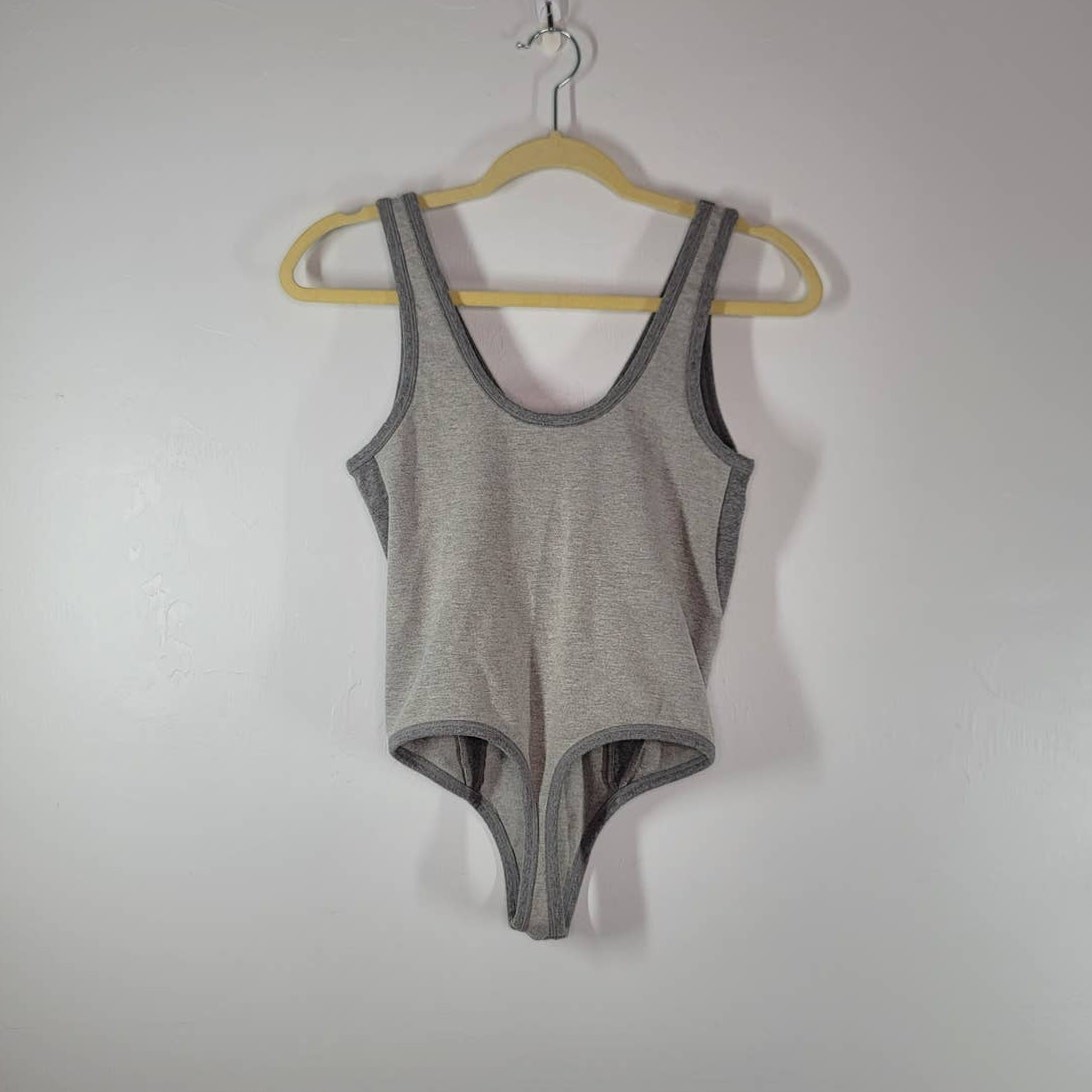 SKIMS Womens Outdoor Basics Scoop Neck Cotton Blend Bodysuit Heather Gray Size M