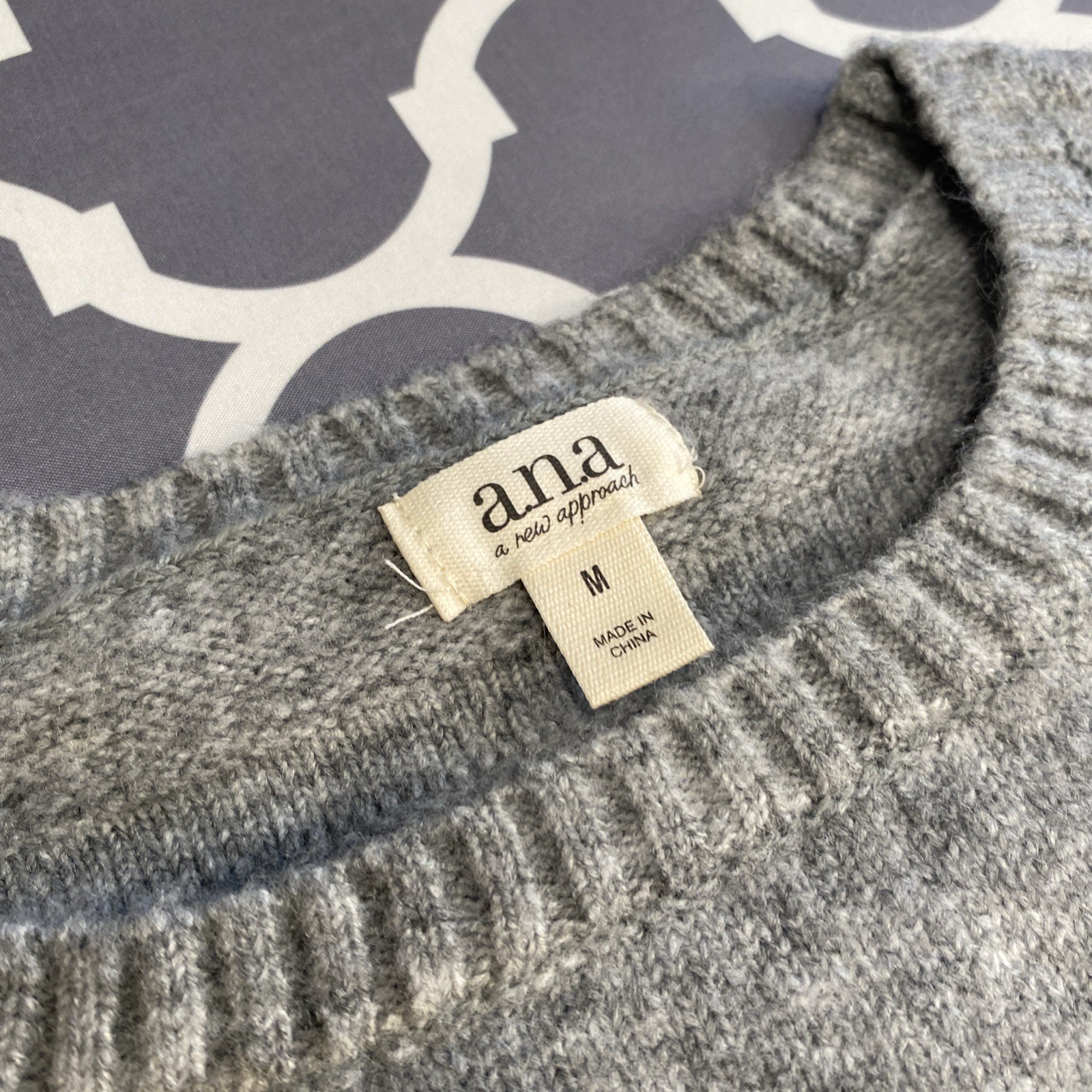 NWT Women’s a.n.a. Silver & Gray Sweater Size M
