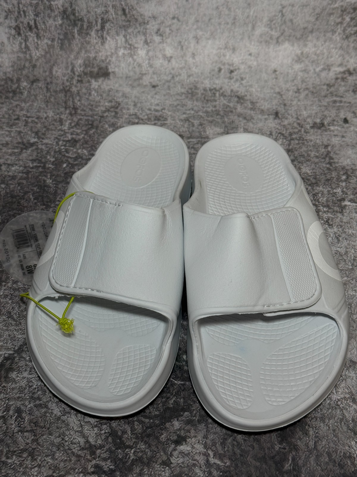 OOFOS OOahh Sport Flex Slide White Unisex size US M6 W8 EU 39