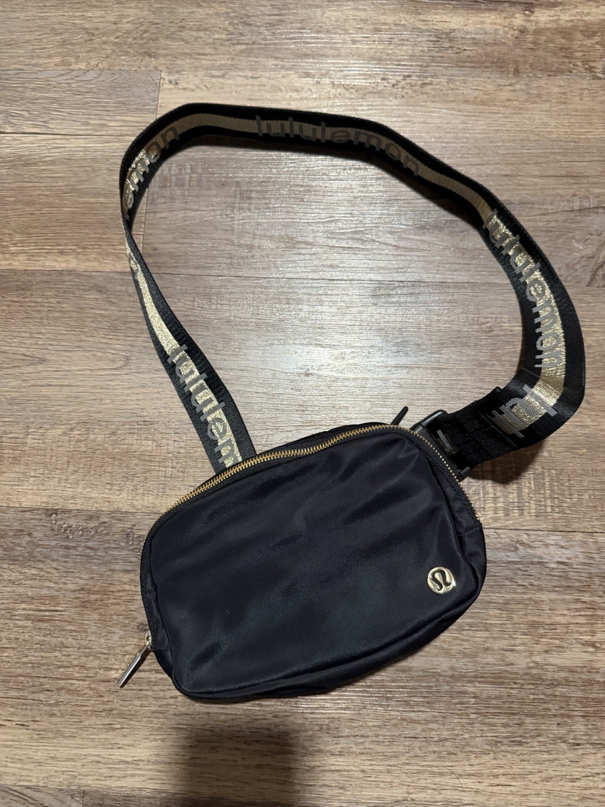 Lululemon Black/Gold Nylon Crossbody Belt Bag Adjustable Strap
