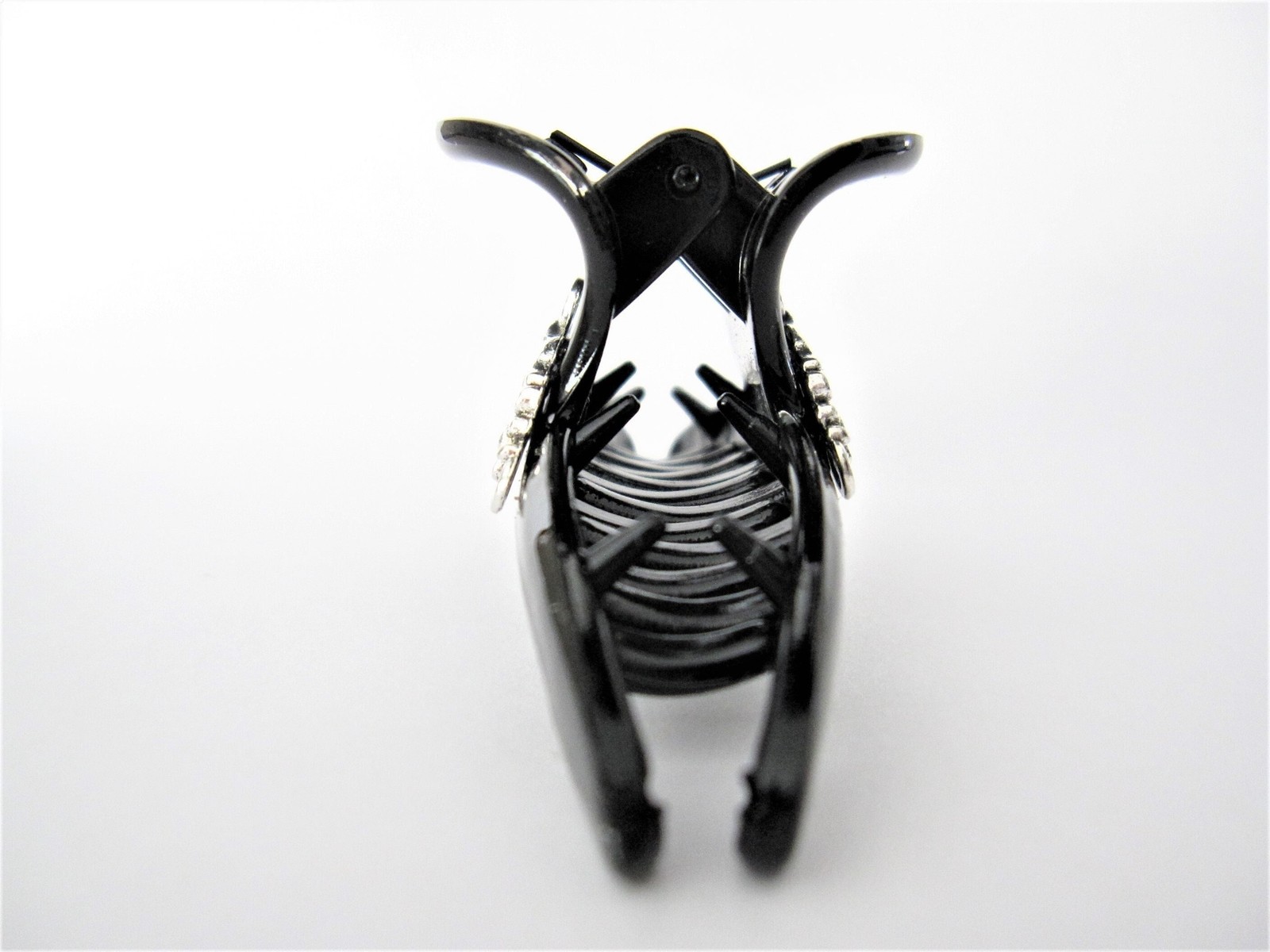 Black and silver metal design hair claw clip for fine, thin hair