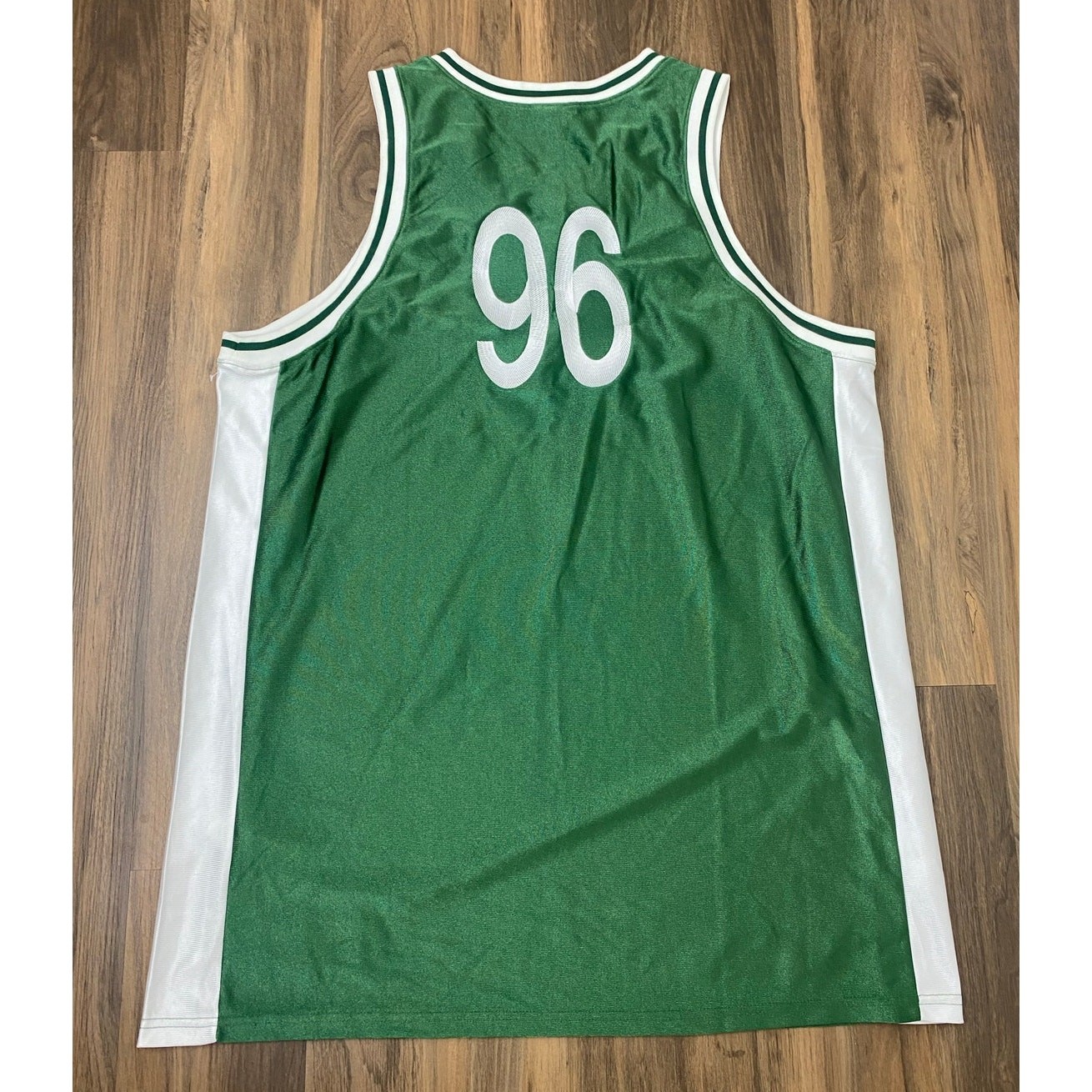VTG 90s RETRO Men Nike “The City” silky stitched athletic basketball jersey XXL