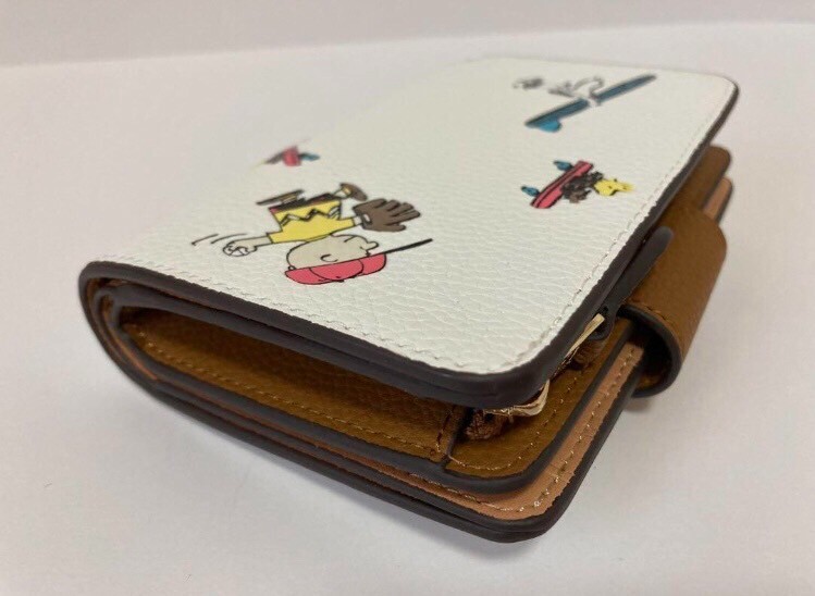 Coach Peanuts Snoopy Charlie Brown Bi-fold Wallet White Outlet C4899 Japan New