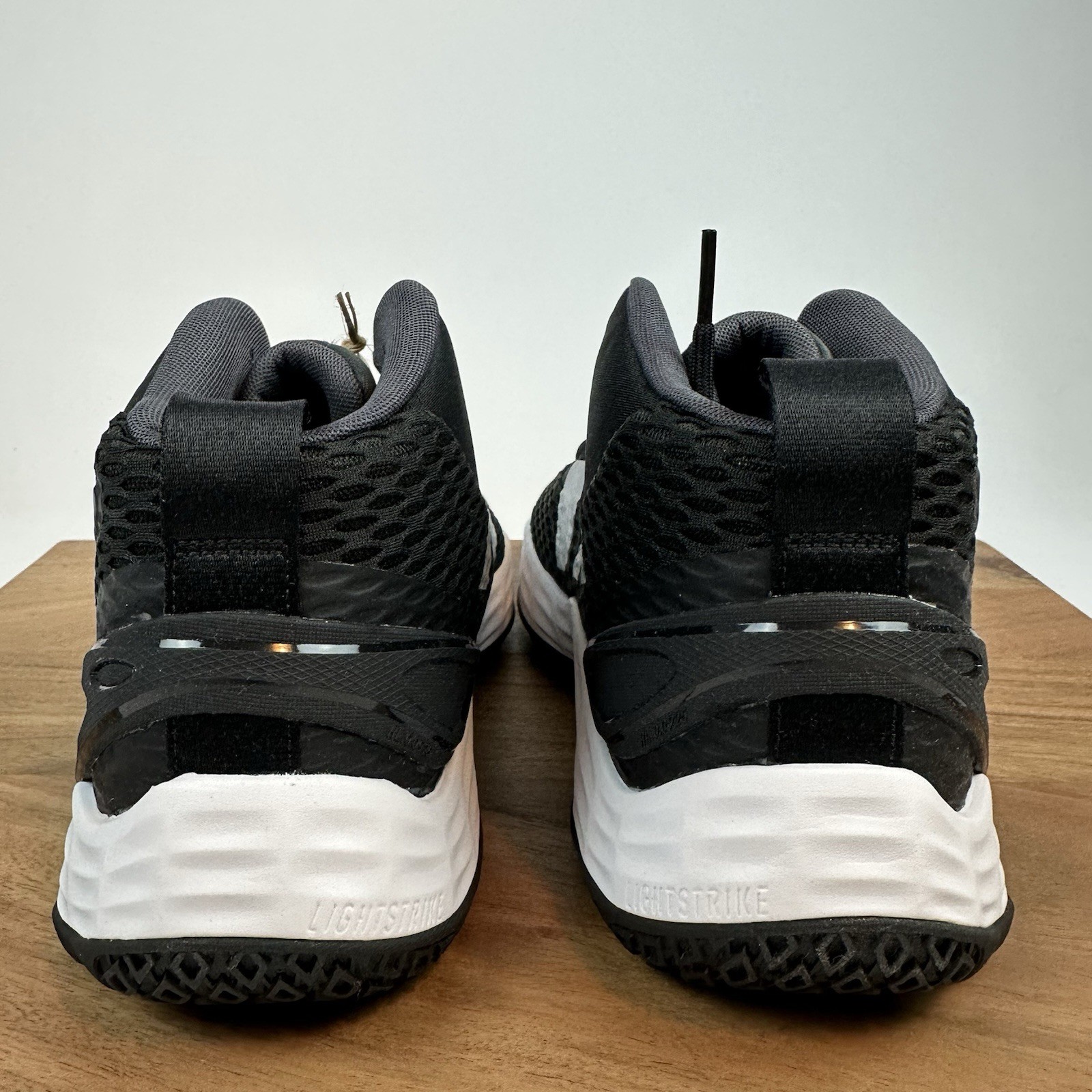 New NWB Mens Adidas Exhibit A Mid Black Basketball Shoes Sneakers Size 9 M