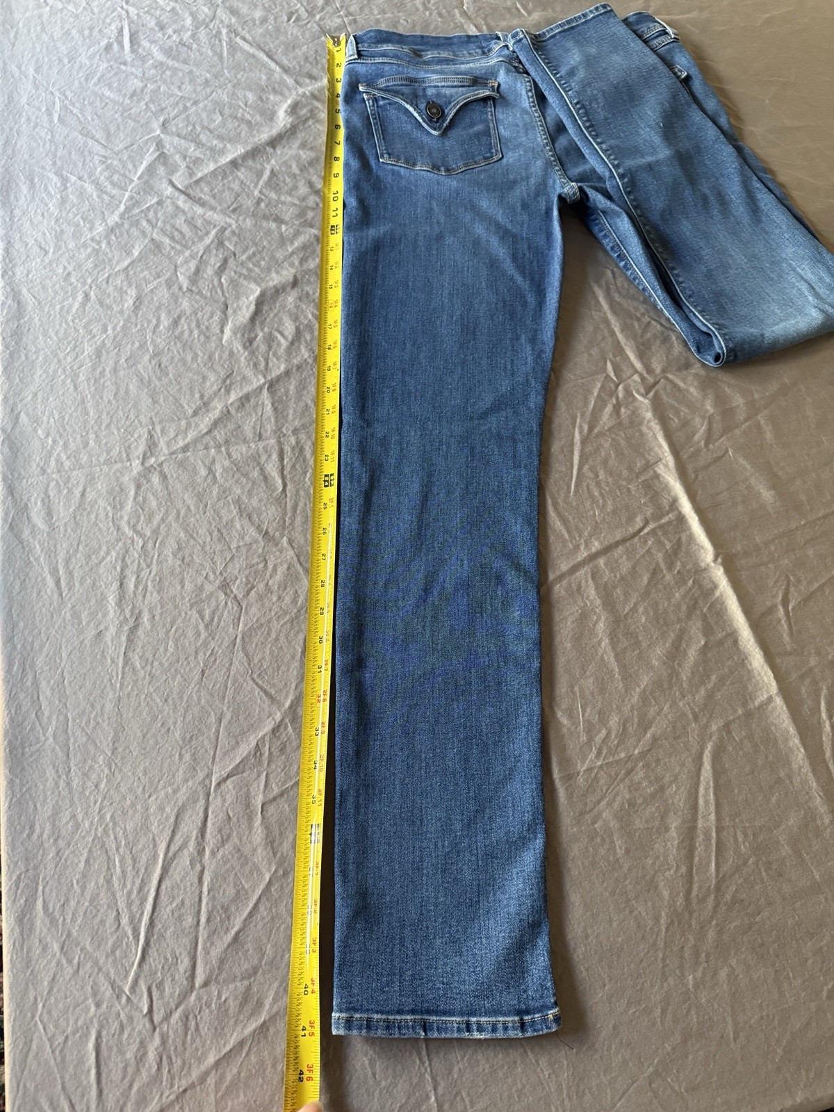 Hudson Women’s Skinny Jeans Medium Wash Blue Denim Mid Rise Stretch 5-Pocket