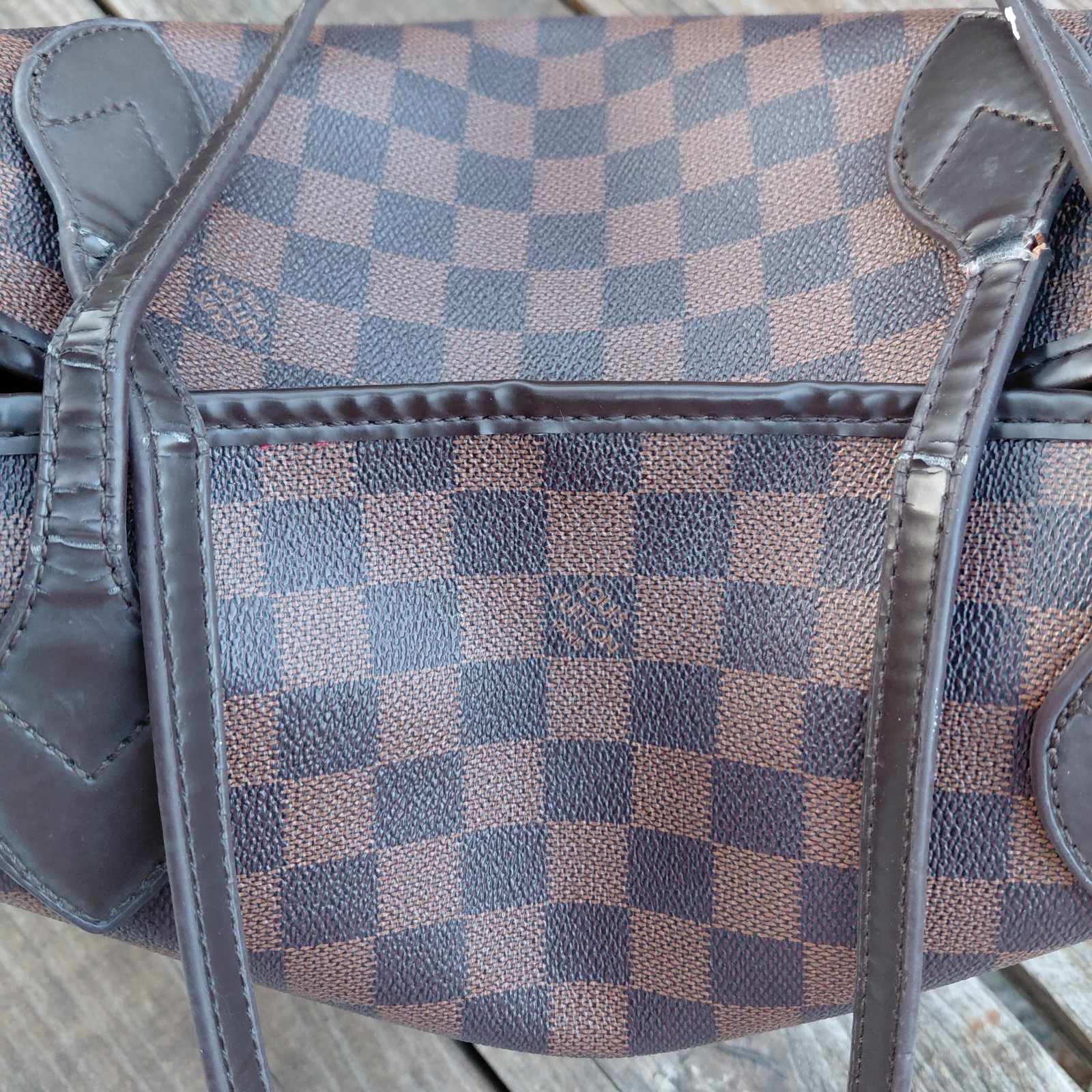 Louis Vuitton Neverfull MM in Damier Ebene canvas