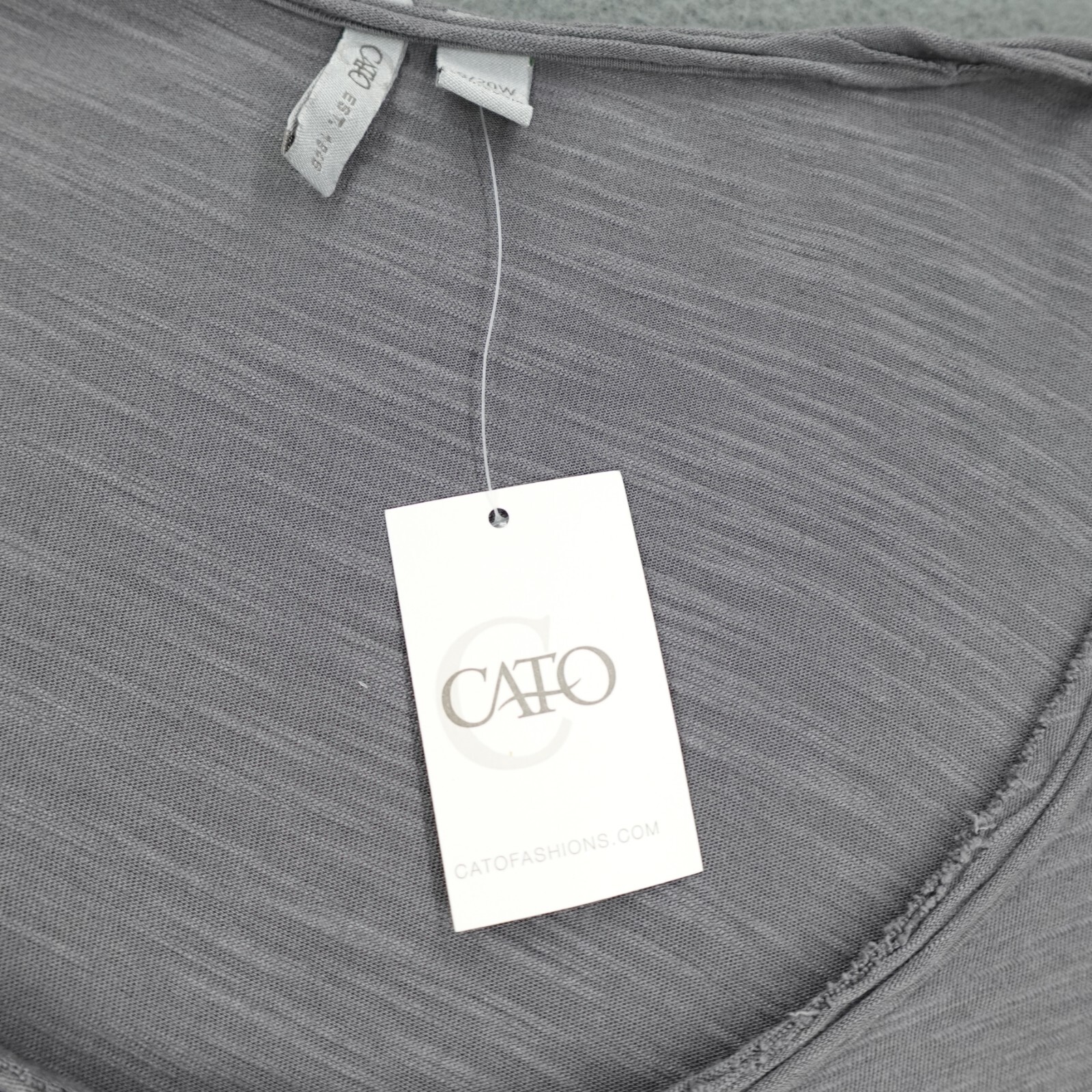 Cato Plus Sportswear Top Women’s Size 8/20W Gray Long Sleeve Bow Front NWT!