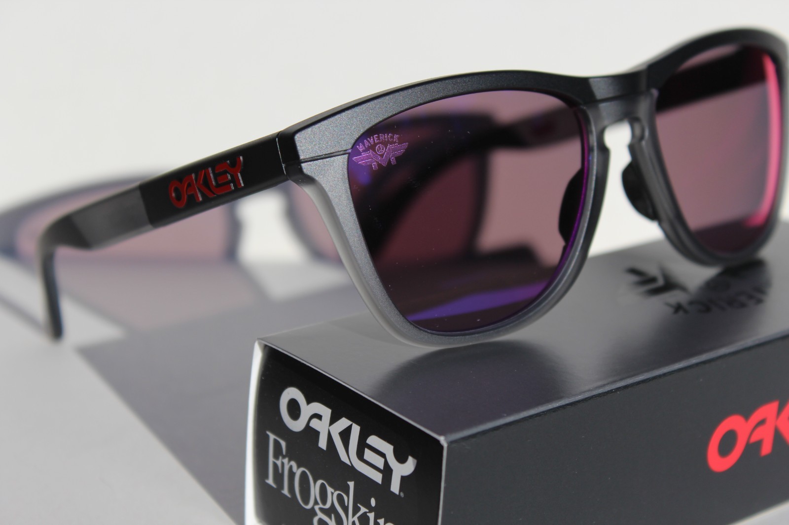 OAKLEY Frogskins Range Sunglasses MAVERICK Black/Smoke/Prizm Road OO9284-13 NEW