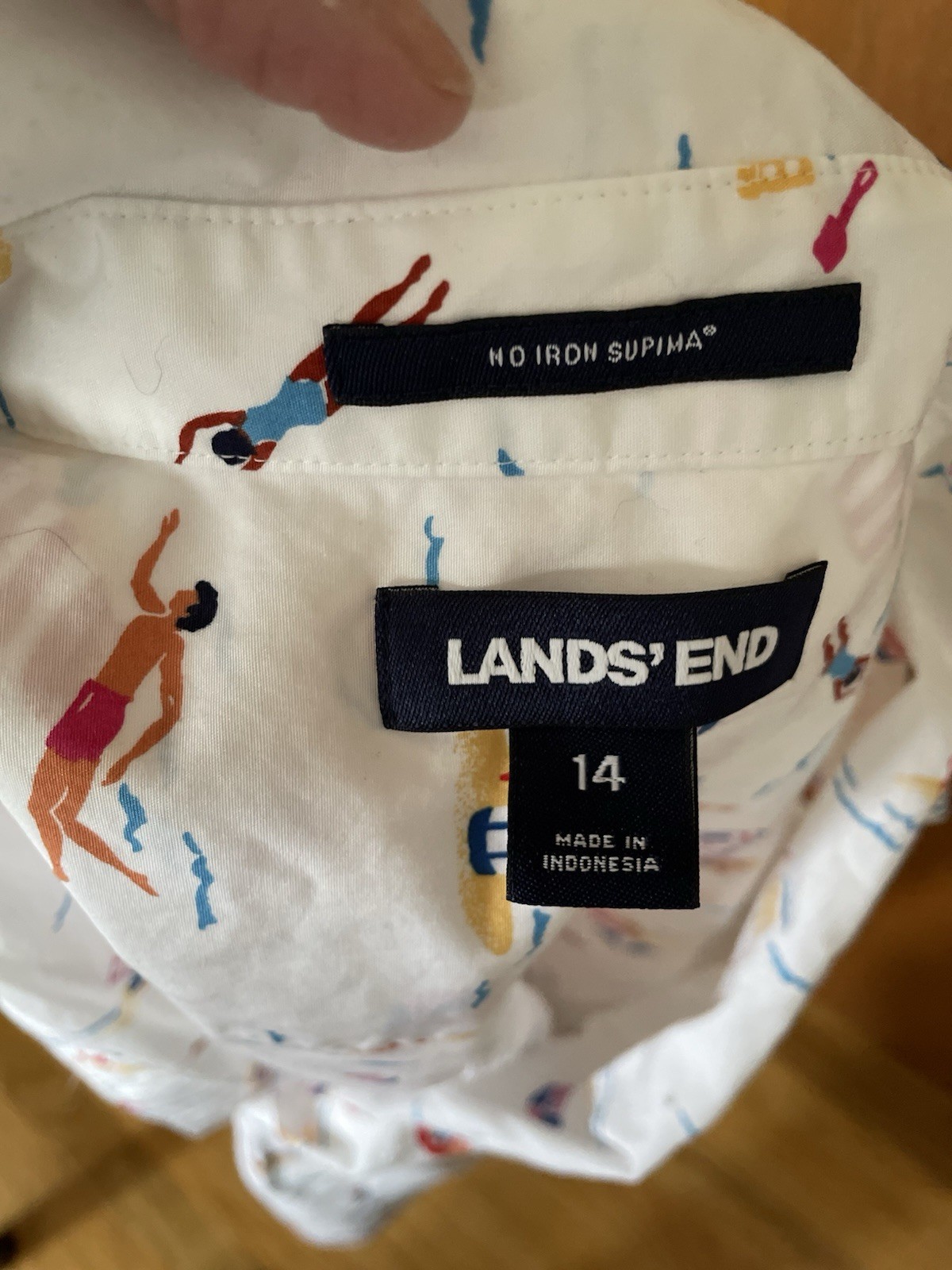 Lands End Sleeveless No Iron Supima Sleeveless Woman’s Top Fun Print Size 14