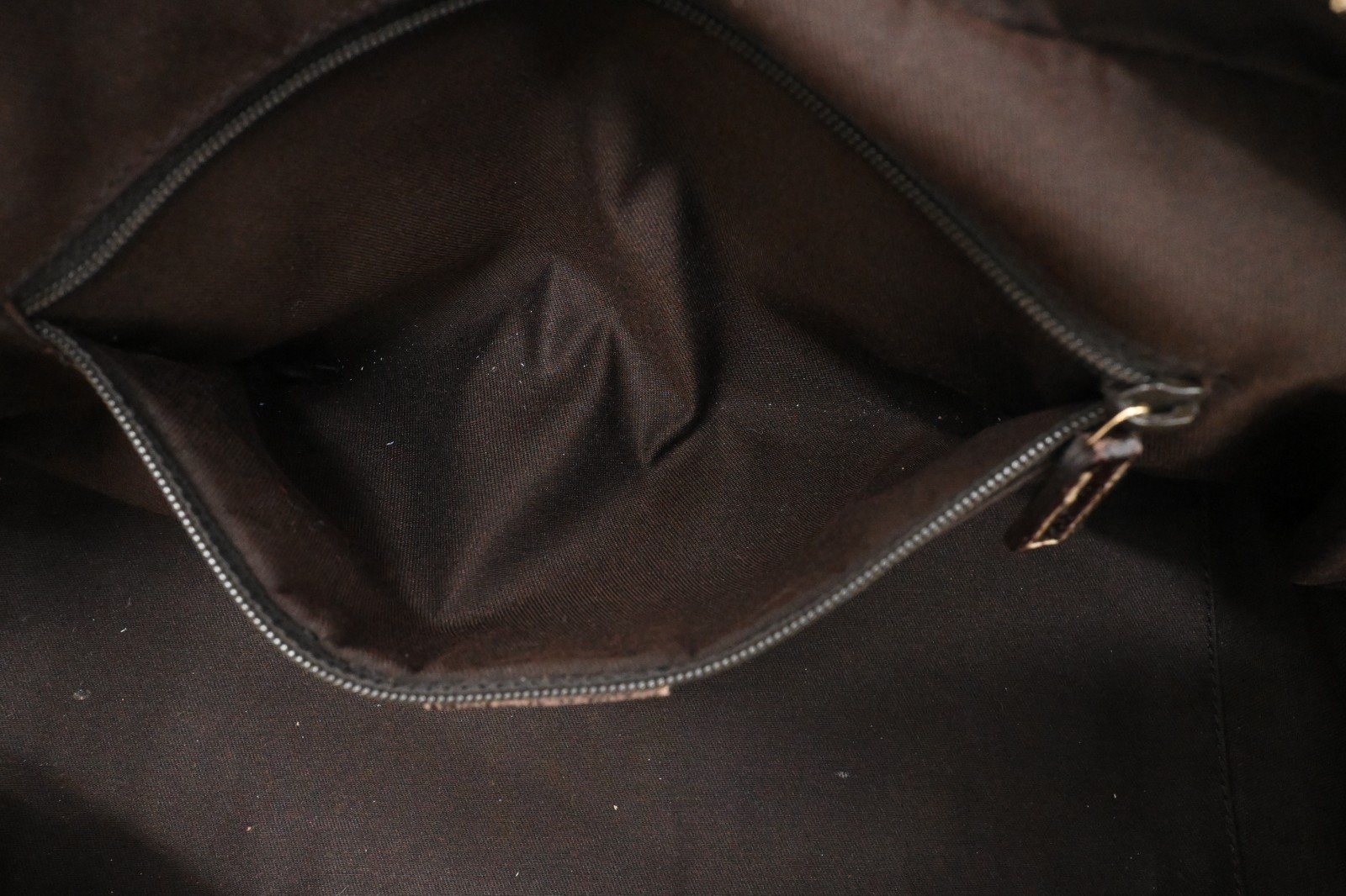 Authentic Gucci GG Canvas Princy Handbag 161720