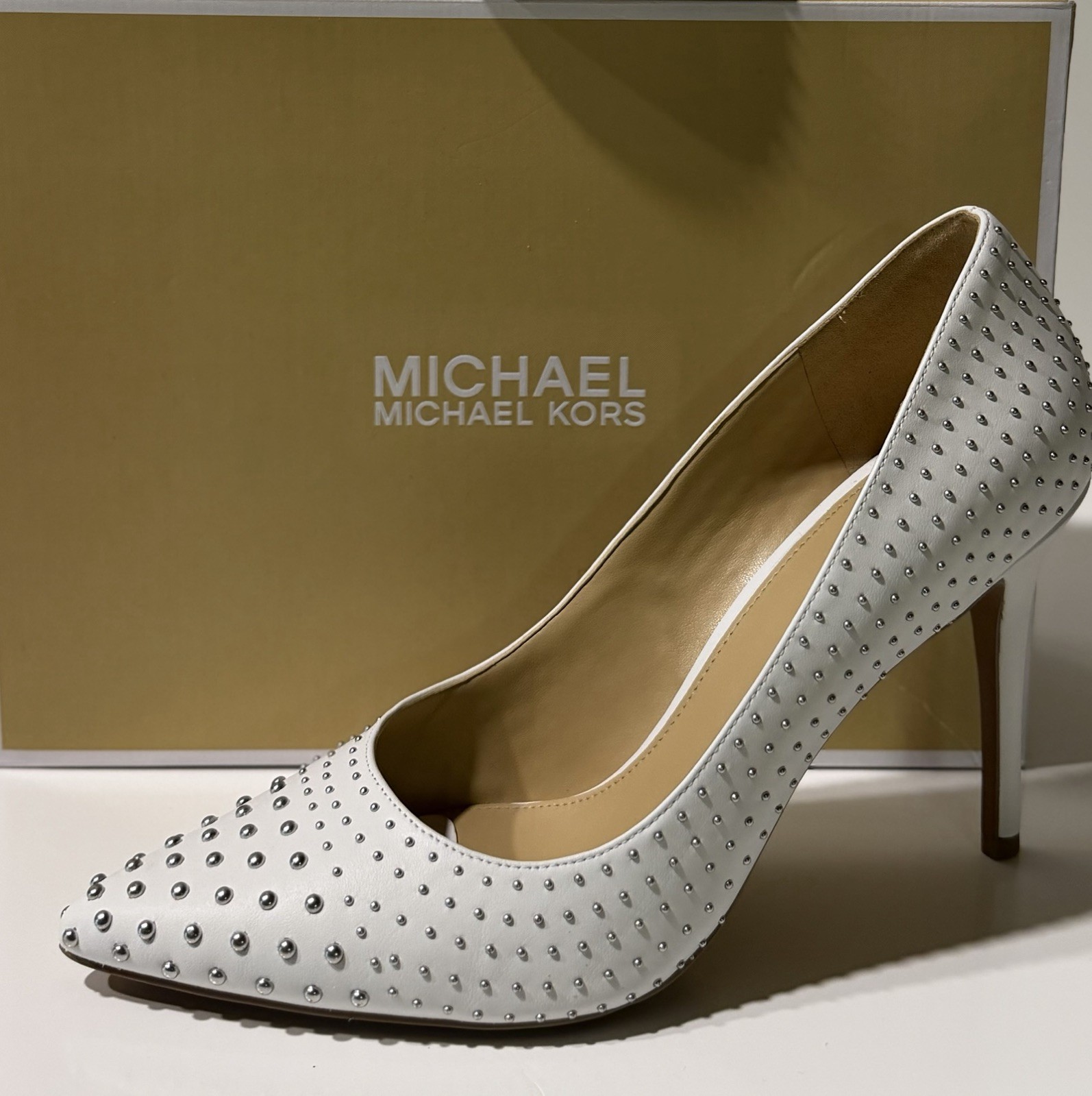 NIB Michael Kors Claire Pumps Optic White Studded Leather Heels Size 9M