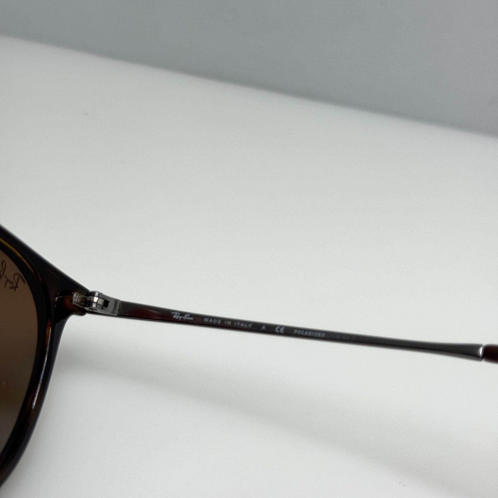 Ray Ban Sunglasses RB 4171 710/T5 Erika Polarized Italy 54-18-145 B