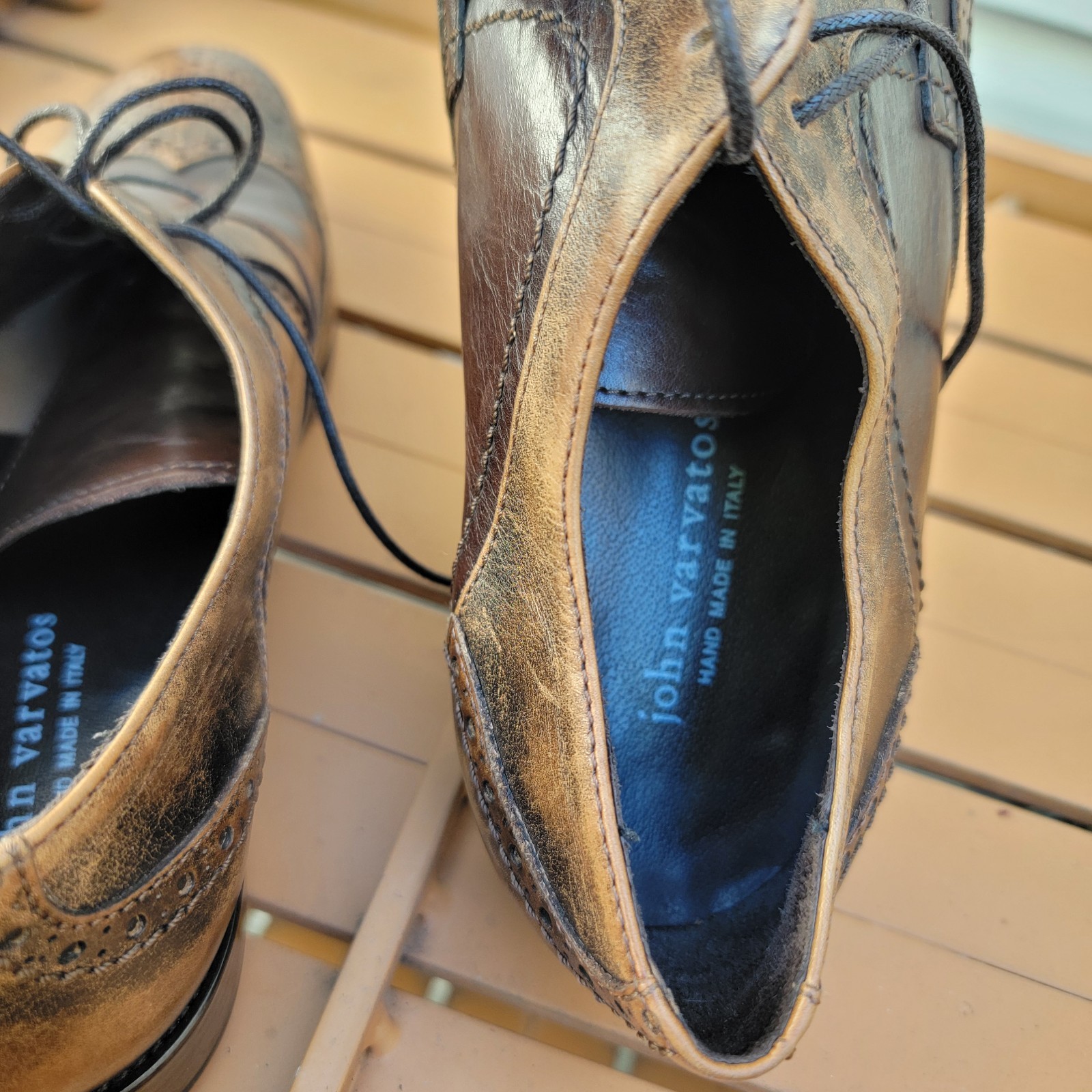 John Varvatos Ss 9.5 Luxe dress shoes two-tone, burnished leather wingtip