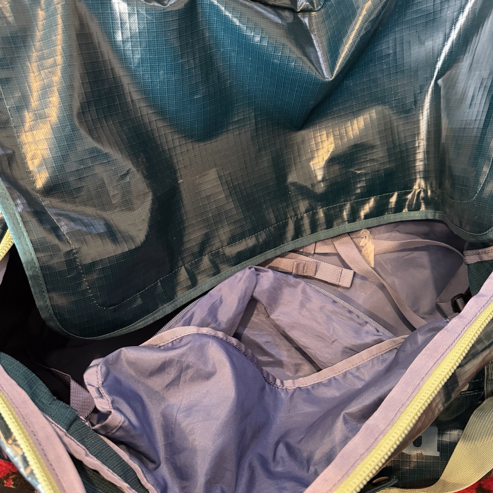 Patagonia Black Hole Duffel Backpack 70L dark Borealis green Rare