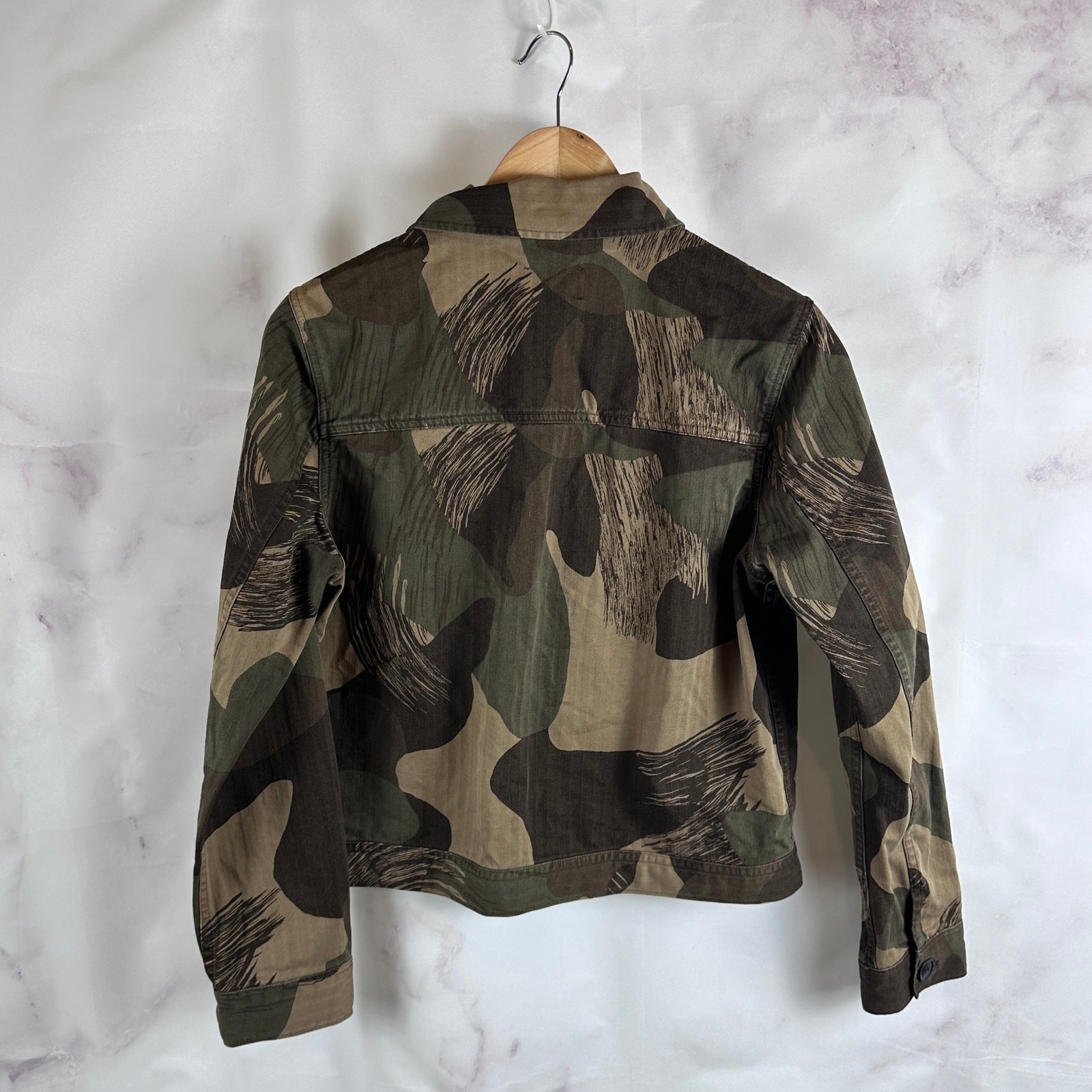 Levi’s Made & Crafted Trucker Jacket Camo Women’s Button Cropped Coat Size 2 M