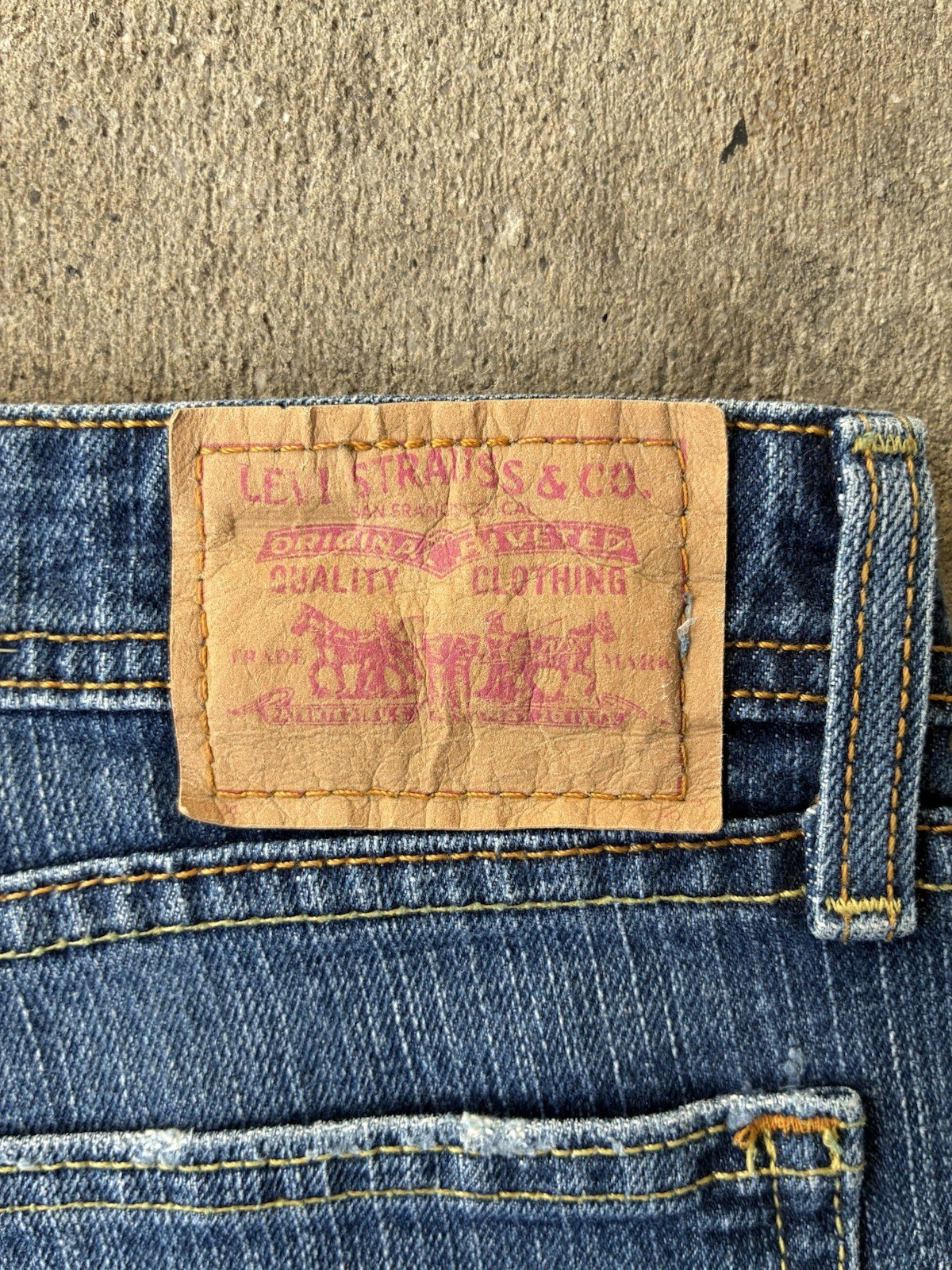 Y2K Levi’s 518 Super low Bootcut Light Blue Whiskered 5 Pocket Jeans SZ 11 M