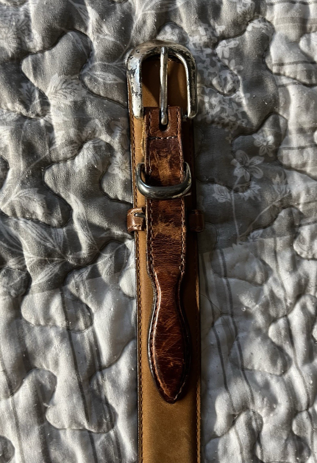 Two-Tone Brown/Tan Solid Belt Size 34, 1 1/2 in Width w/ Buckle