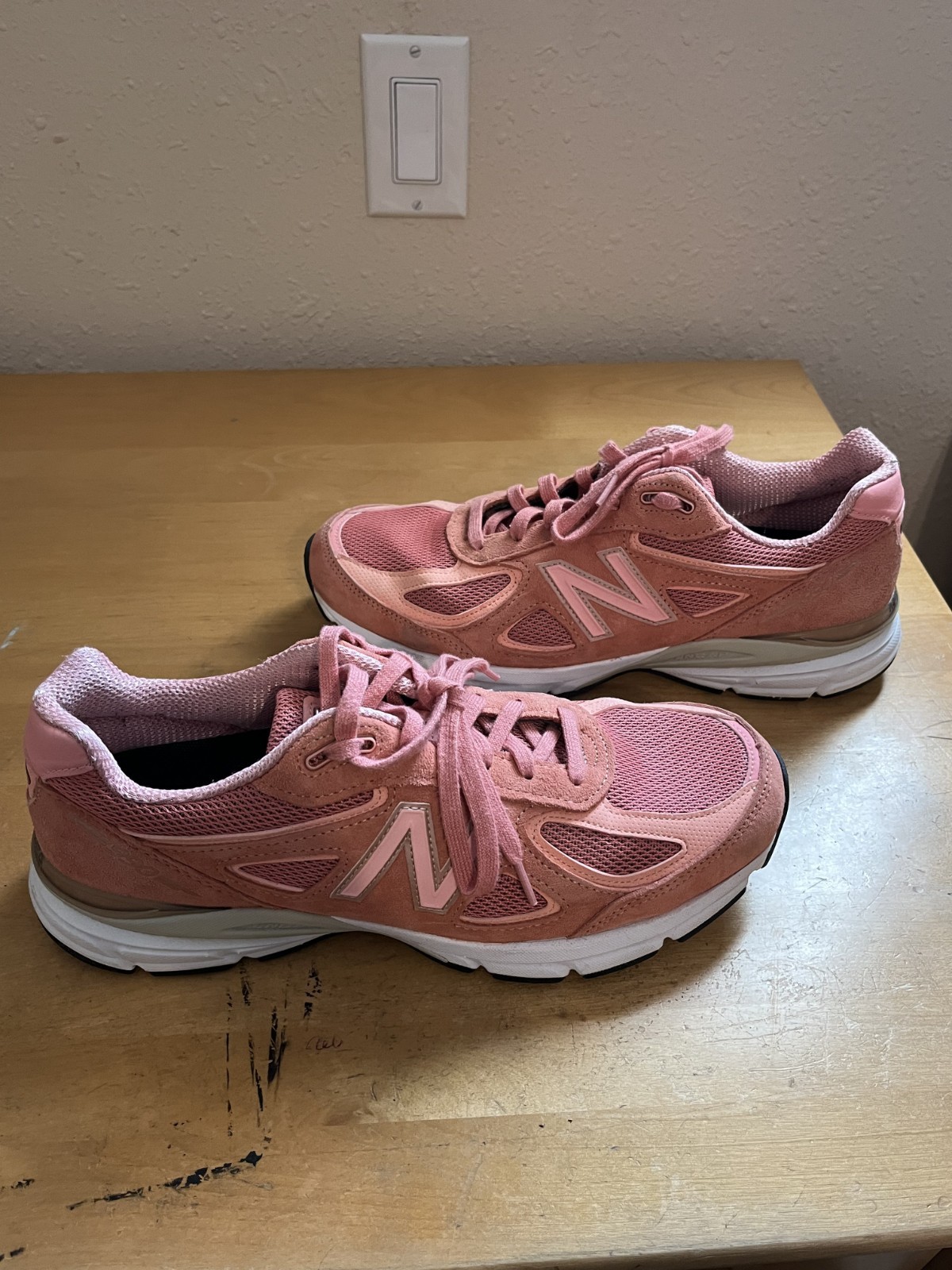 New Balance 990, mens size 10, salmon color
