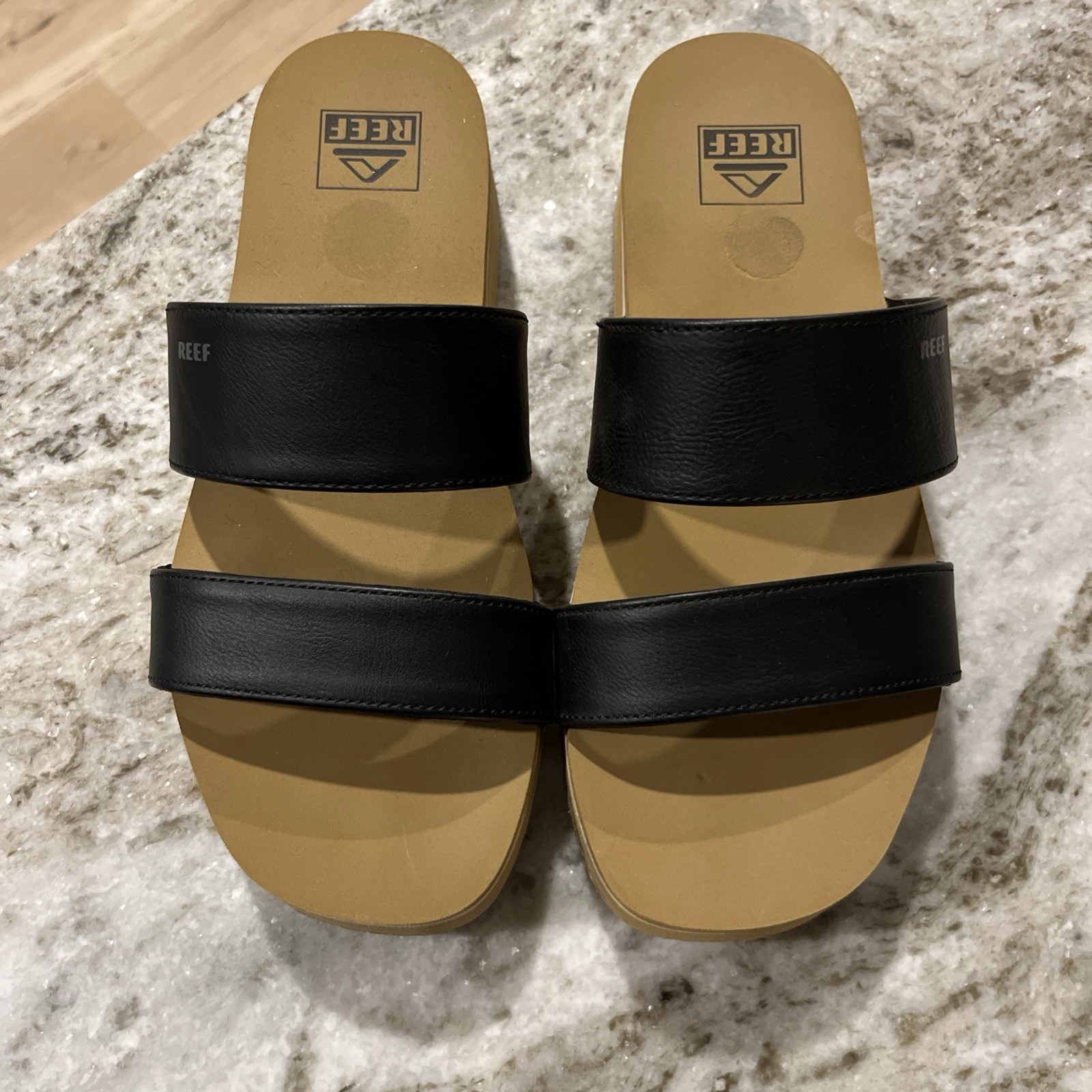 Reef Hali Hi 2 Bar Sandals Women’s Size 7 Black Platform Slides Casual