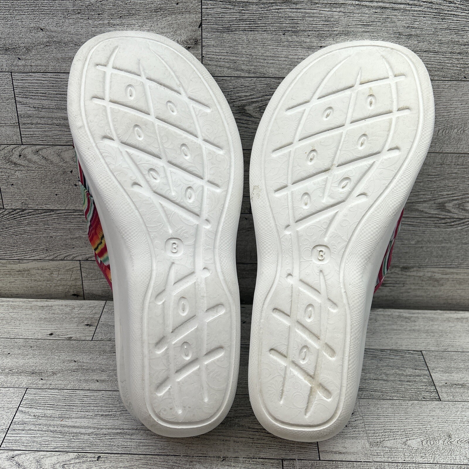 Bzees Smile II Washable Shoes Knotted Twist Stripe Wedge Slide On Sandal Size 10