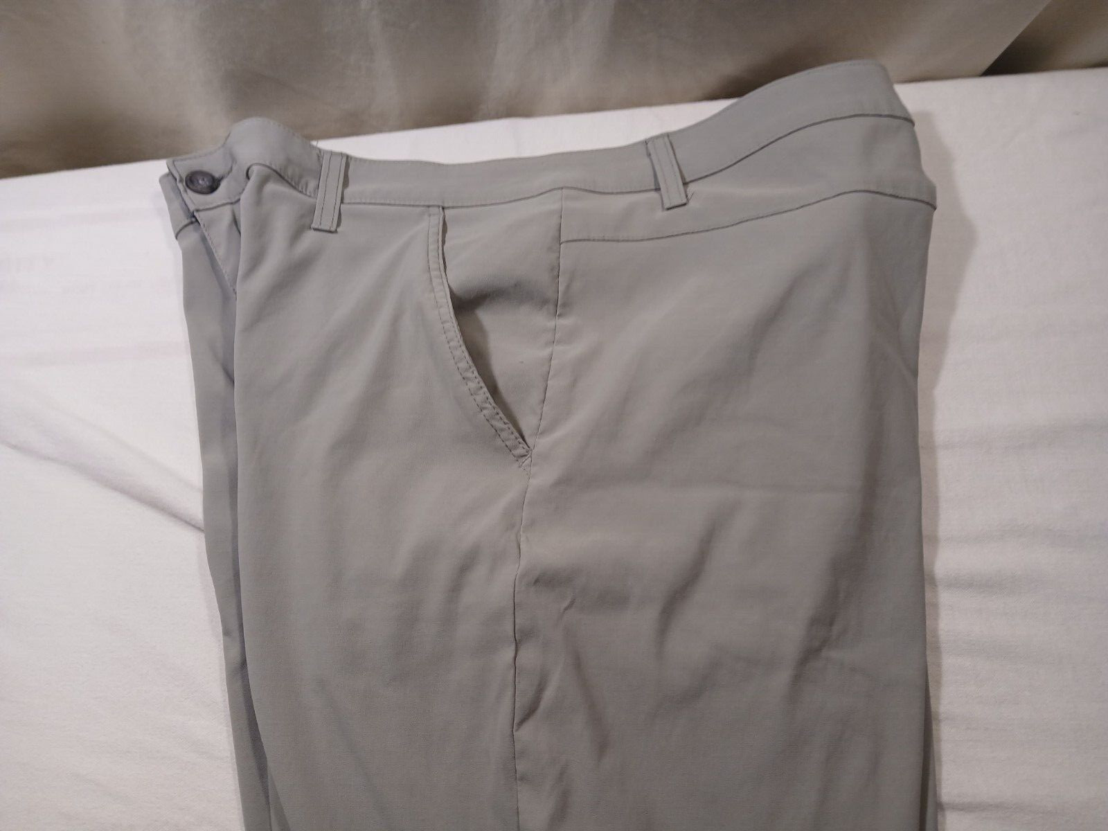 Weatherproof Hike/Casual Zipper Cargo Shorts 40×11 Color Gray 95%Nylon/5%Spandex