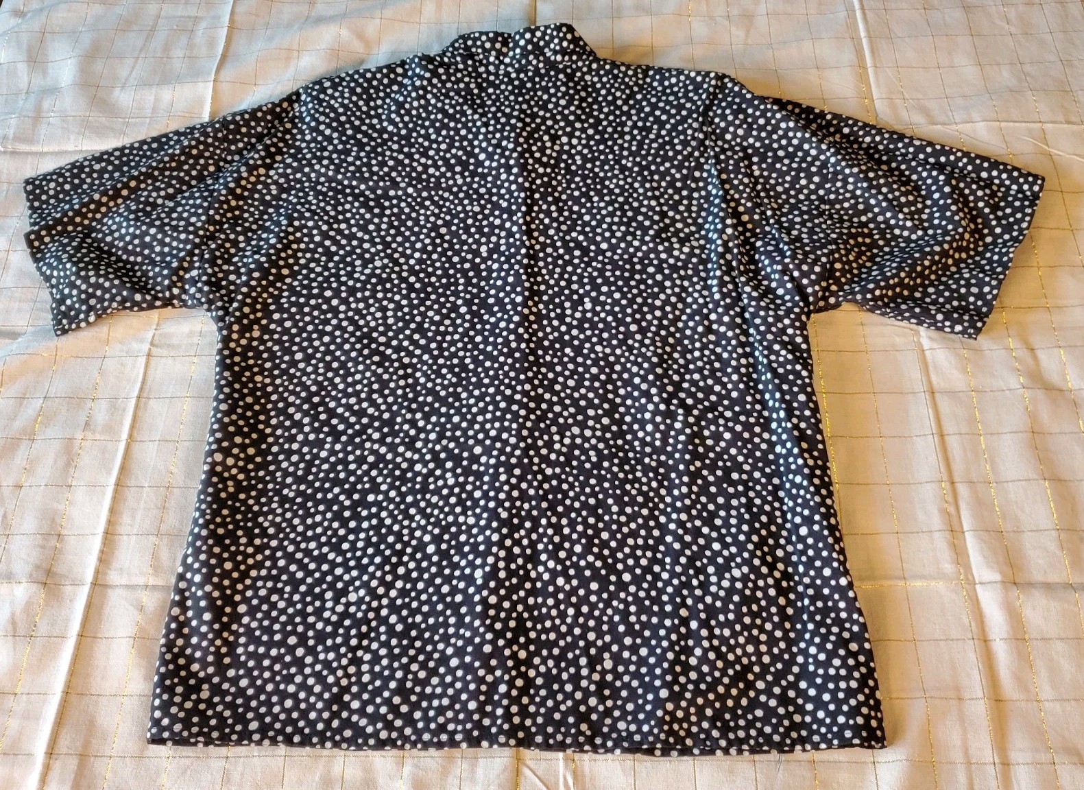 Estero Sport Short-Sleeve Button-Down Shirt Women Sz M Shoulder Pads Polka-dots