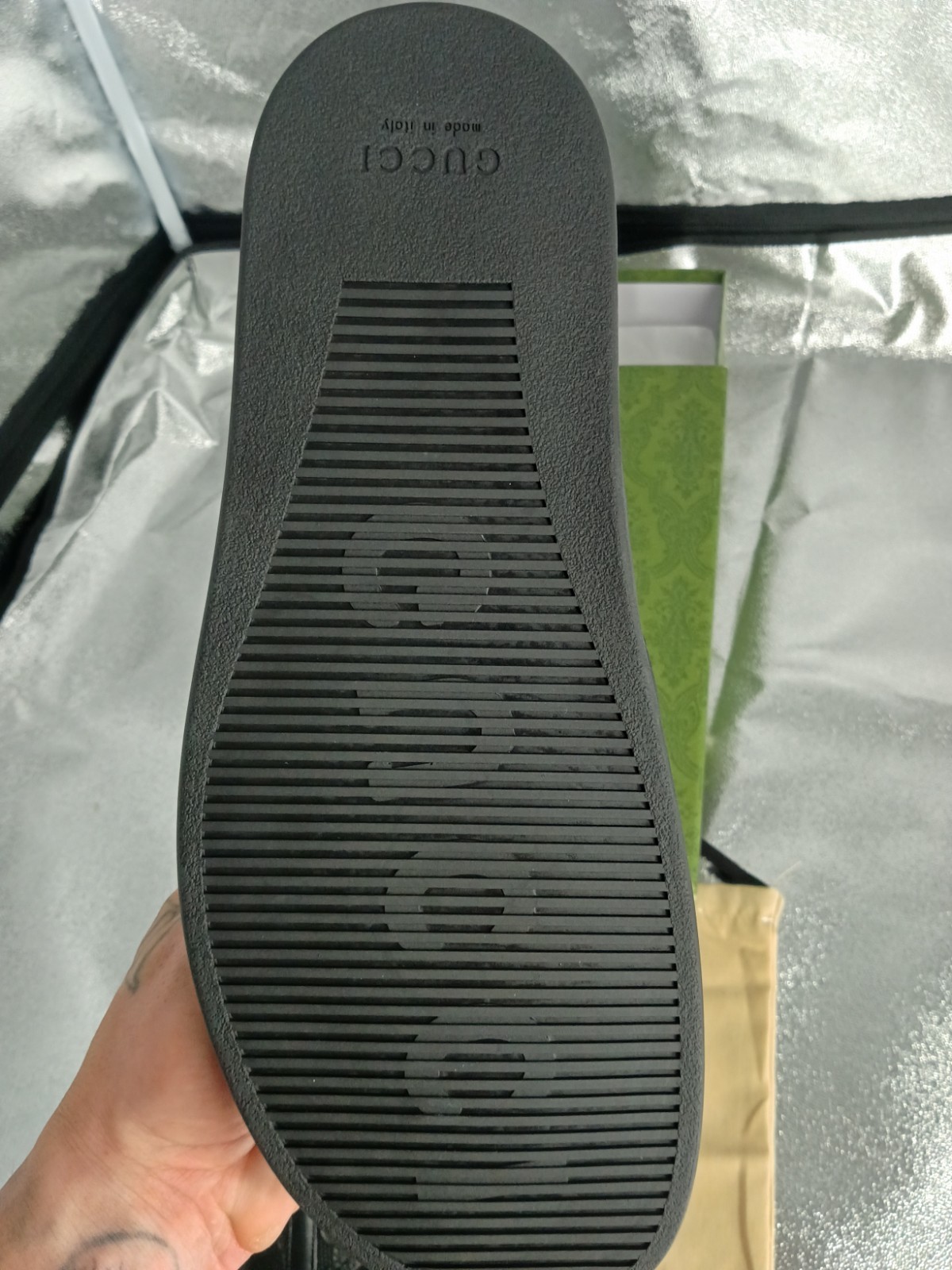 100% Authentic Gucci Flip Flops Size 11 44 Men’s New with Box Never Worn Rare