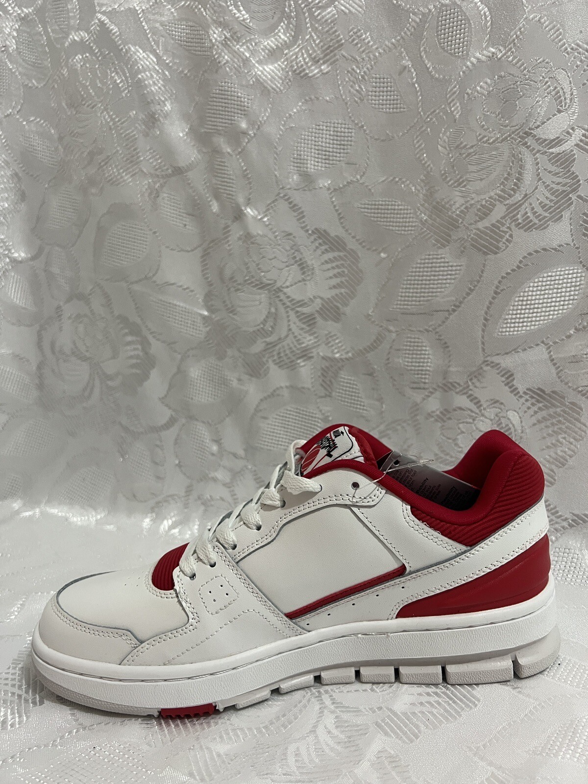 AVIA BASKETBALL WHITE RED 816 RETRO LOW TOP OLD SCHOOL 880 LEGACY