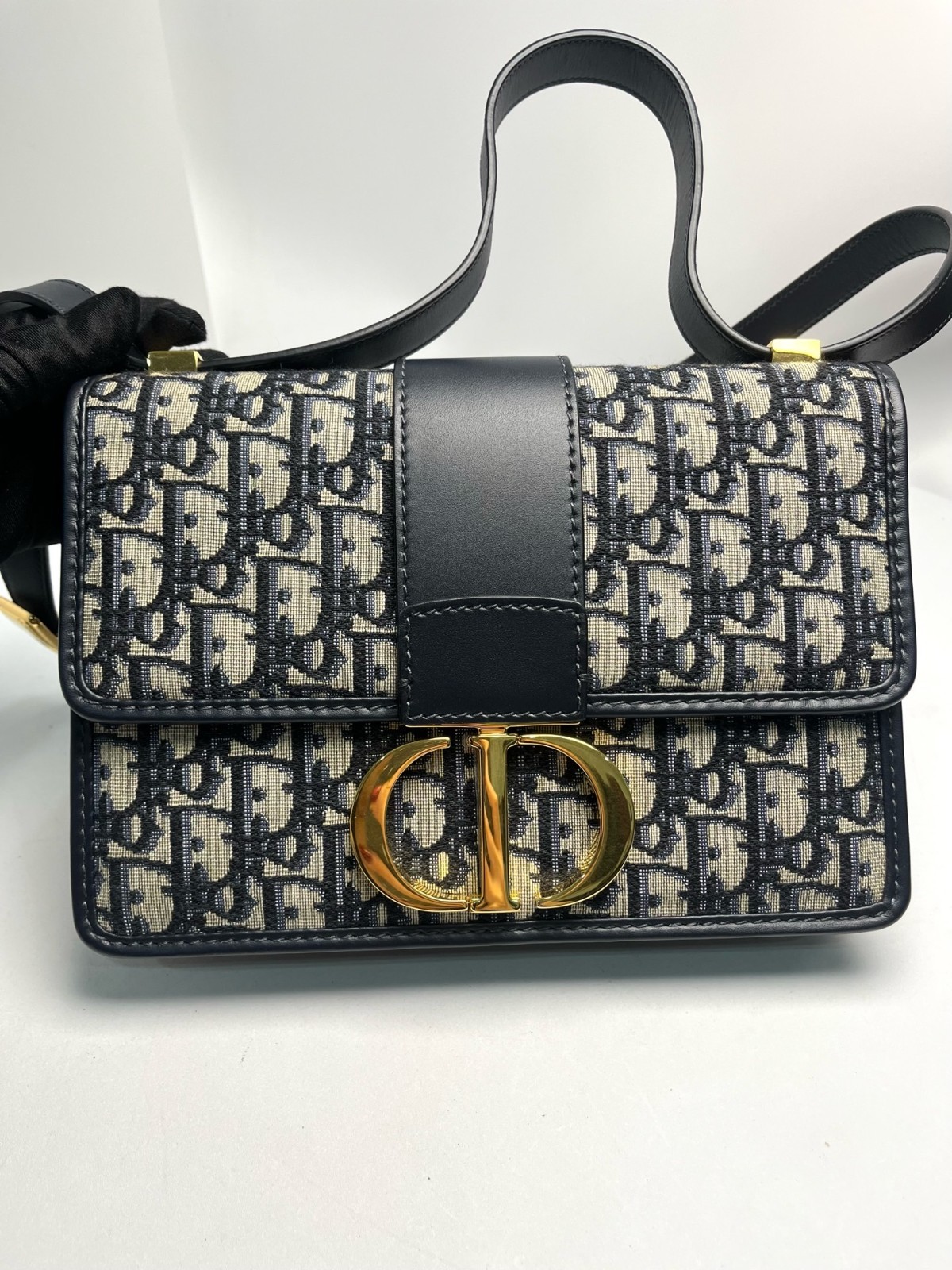 Dior Montaigne 30 Oblique Embroidered Monogram Shoulder Bag （24×7×17）cm
