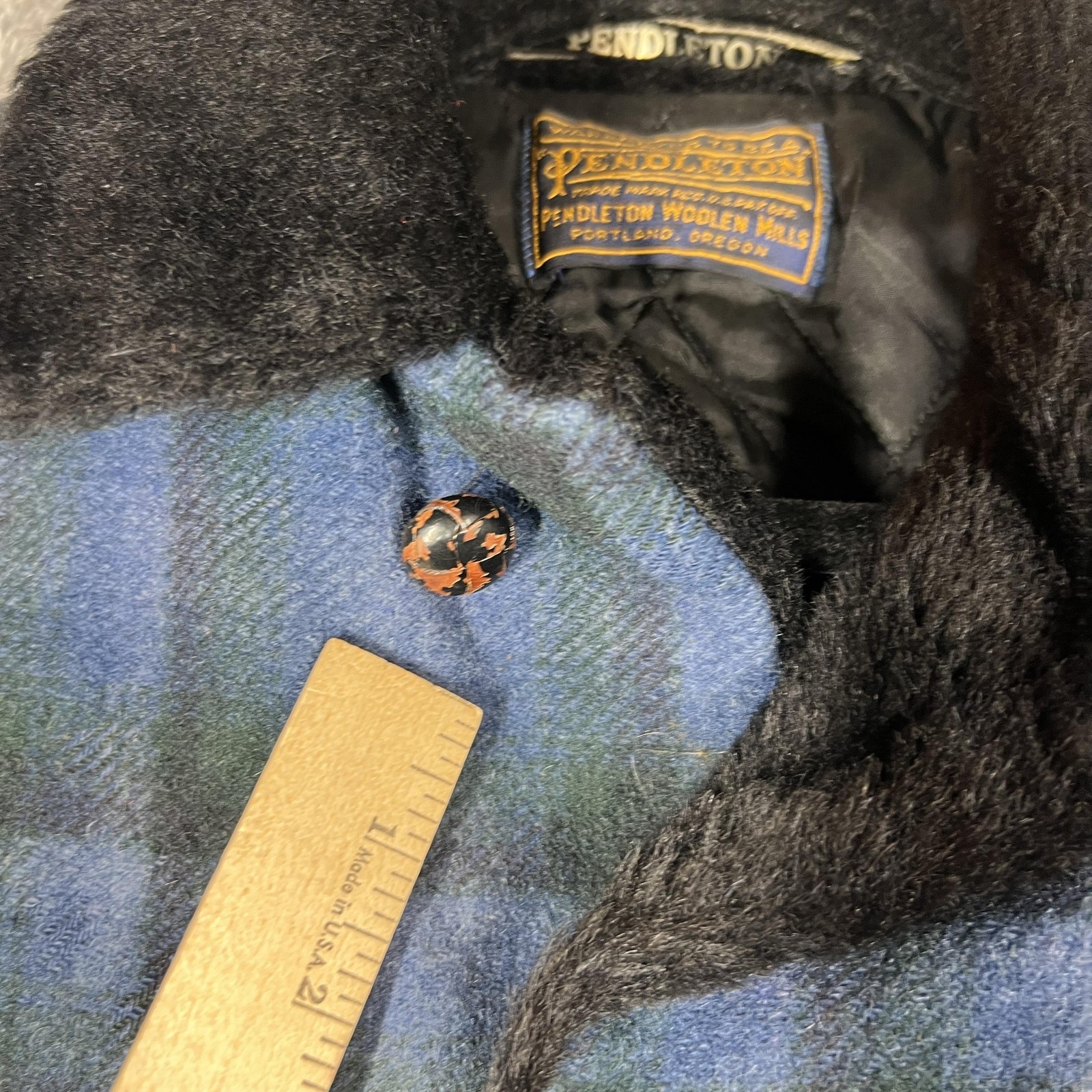Vintage Pendleton Coat Mens 38 Blue Plaid Wool Overcoat Fur Trim Quilted 70s