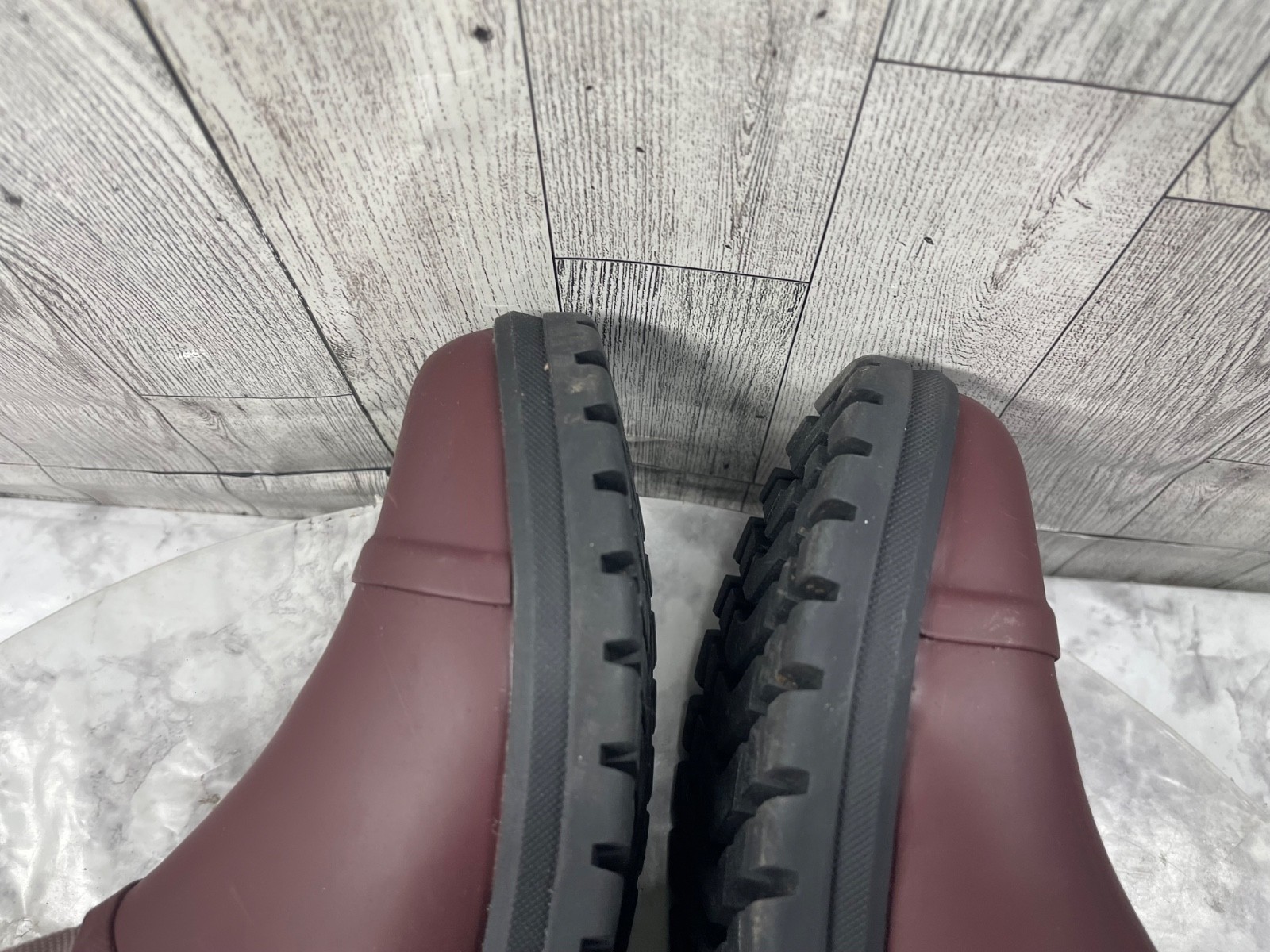 L.L. Bean Rugged Willie Boots Women 8M Shoes Red Rubber Garden Ankle Bootie