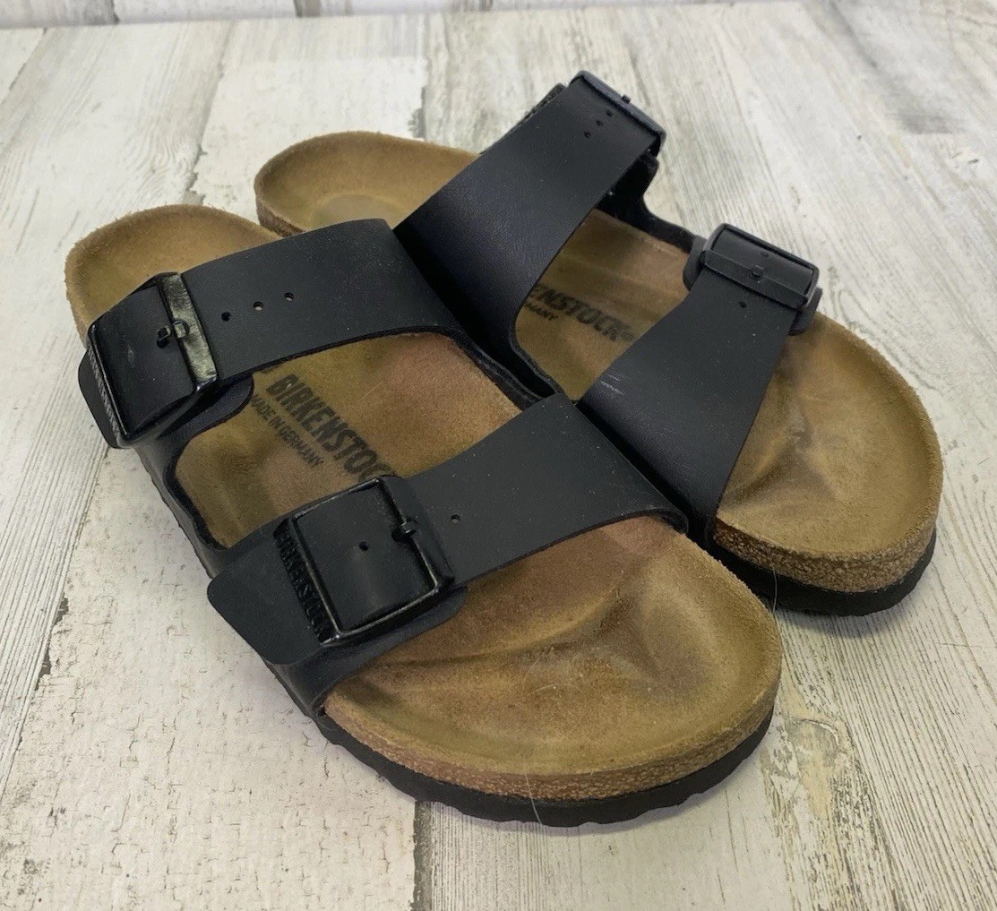 Birkenstock Arizona Black Two Strap Sandals Sz 40 Women 9 Men 7 Medium / Narrow