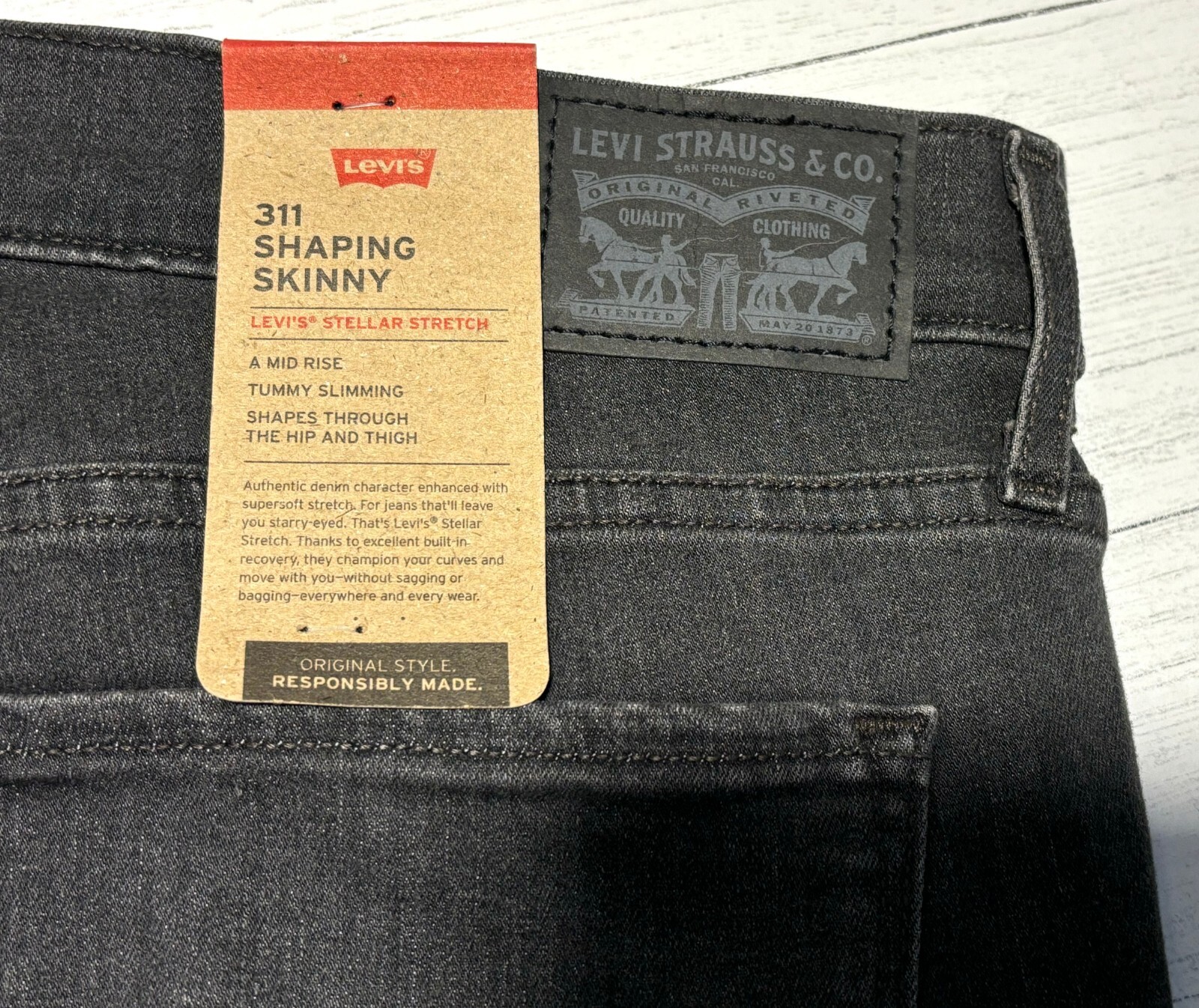 Levis Jeans Women 16 Short 33Wx30L Black Bloom 311 Shaping Skinny Mid Slimming