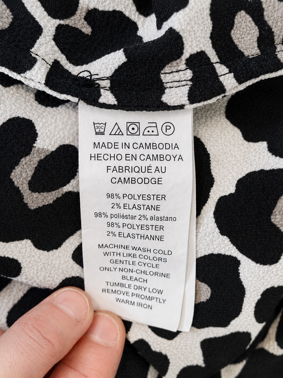 Michael Michael Kors Animal Print Top Blouse Size Medium White Black and Gray