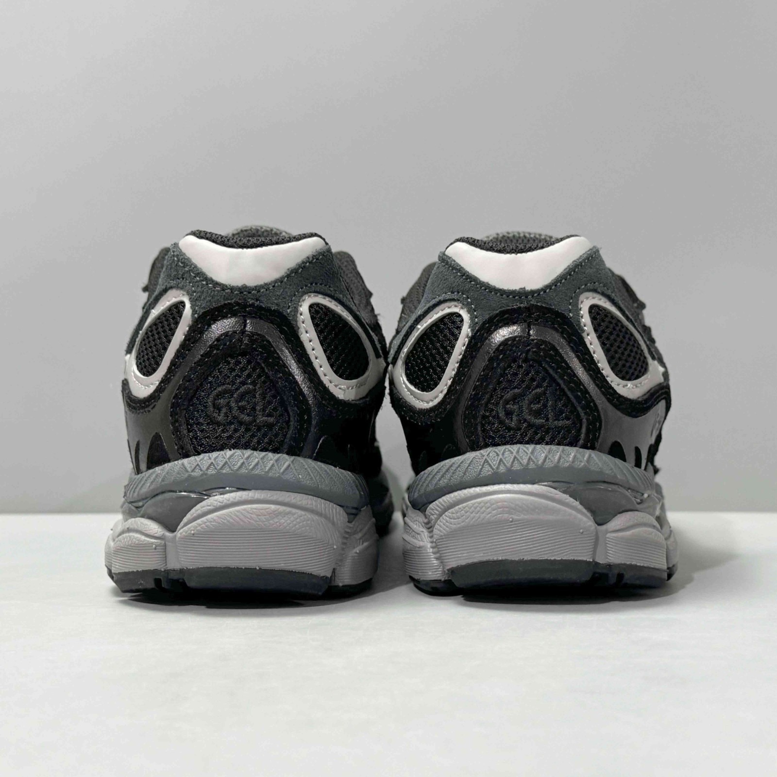 NEW ASICS Gel-NYC Graphite Grey Black Men’s Size Shoes（1201A789-020）