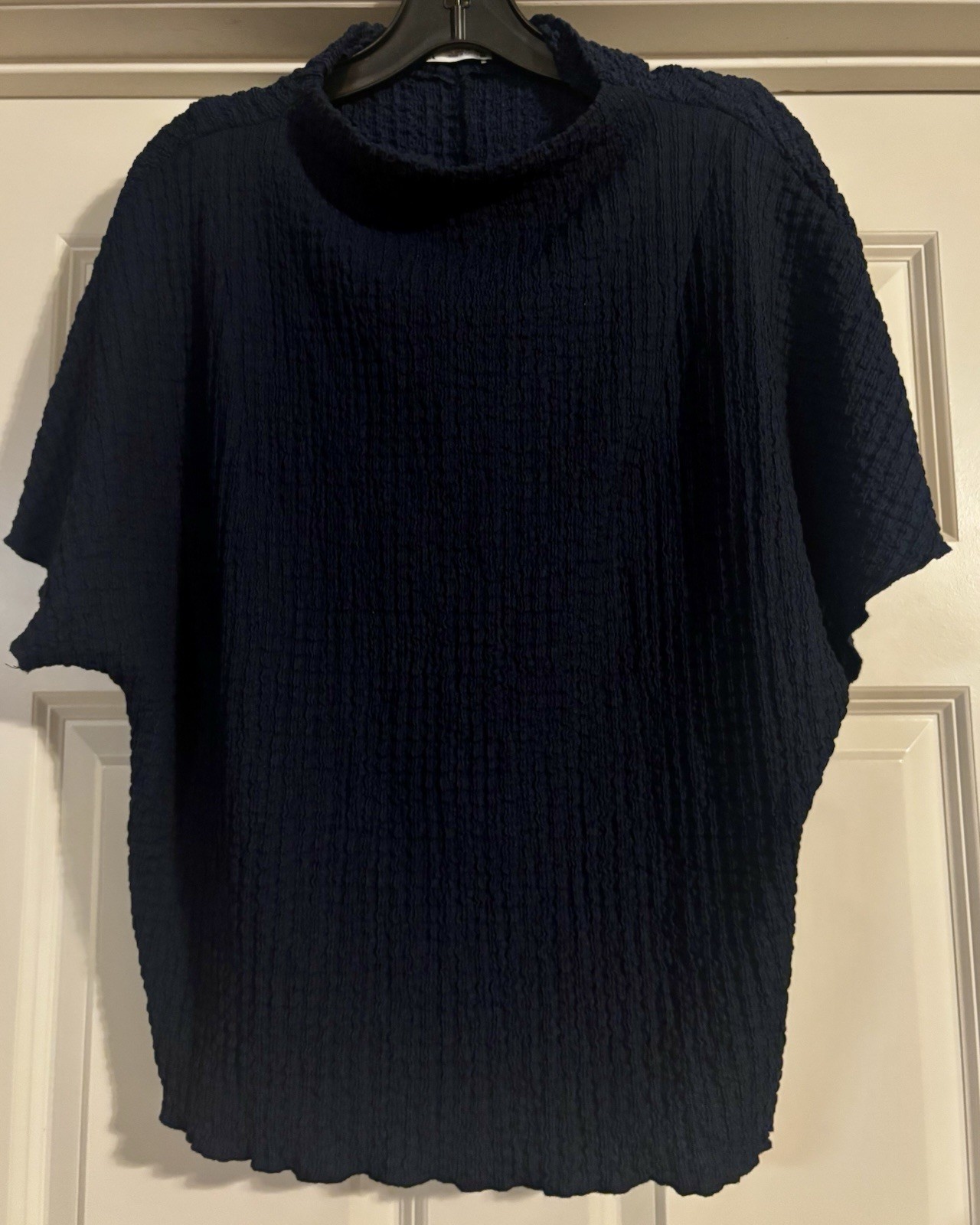 Zara Old Money Scandi Minimal Quiet Luxury Resortcore Pebble Textured Size L