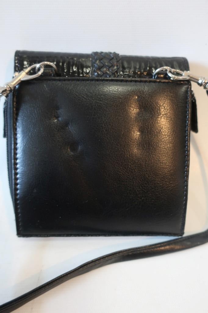 Womens Bloomingdales Black Leather Wallet Crossbody Bag