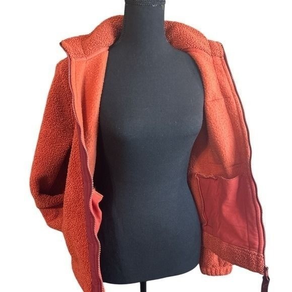 Free Assembly Women’s Patch Pocket Mixy Teddy Fleece Jacket Orange & Burgundy