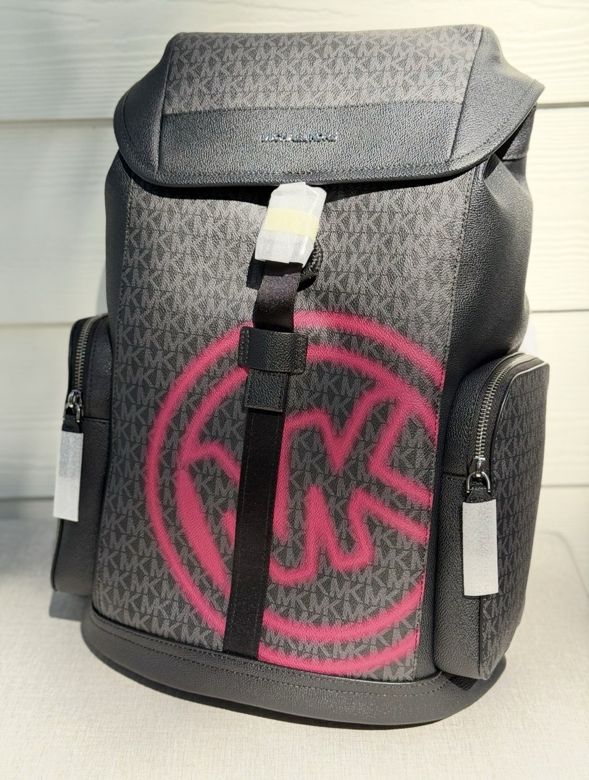 Michael Kors Men’s City Backpack With Black With Dark Raspberry 100% Authentic